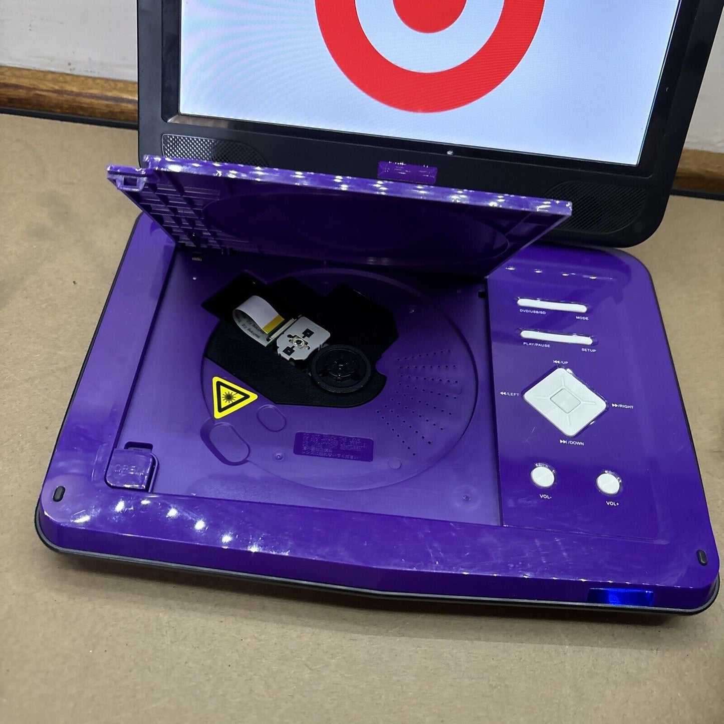 Target 10.1" Portable DVD Player PDVD-1003 Region 4