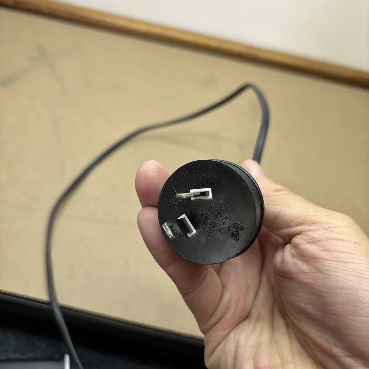 Philips AJ3232B/79 Big LED Alarm Clock AM/FM Radio