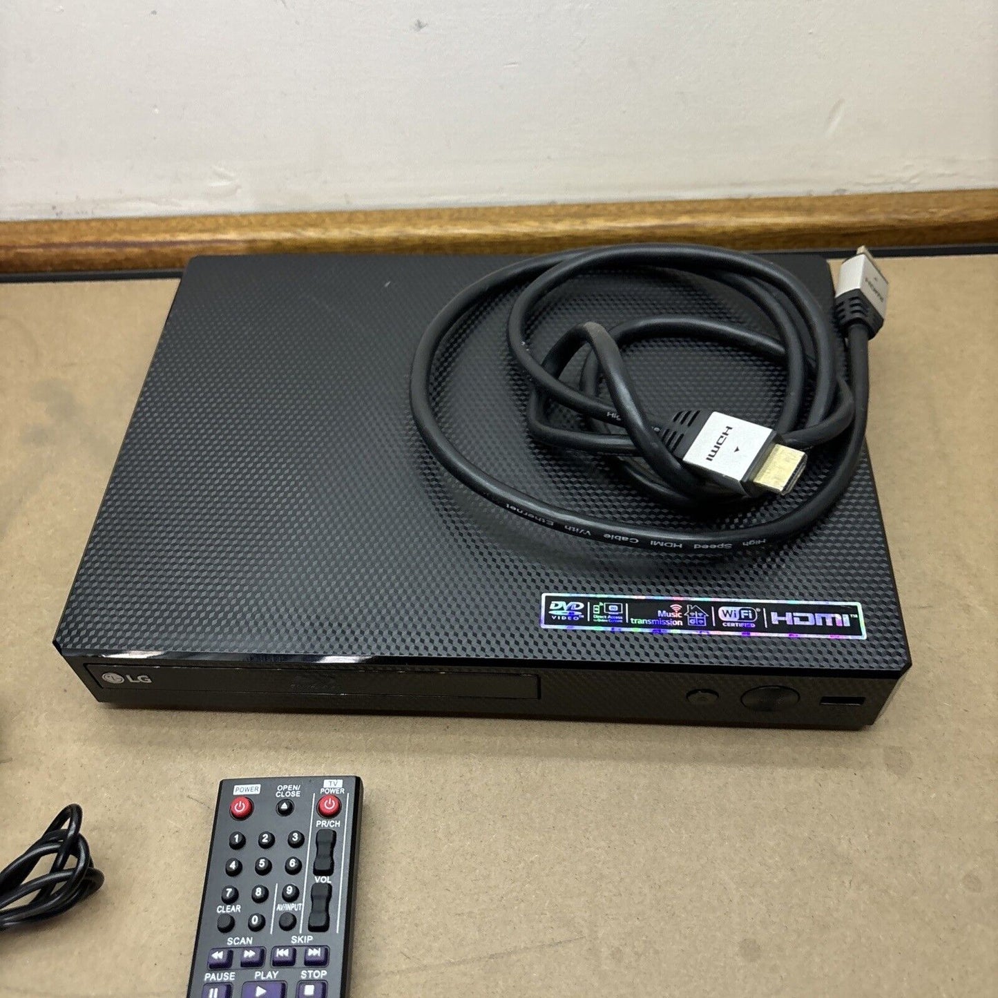 LG Blu-ray DVD with Wifi Network Player Region 4 & B BP350