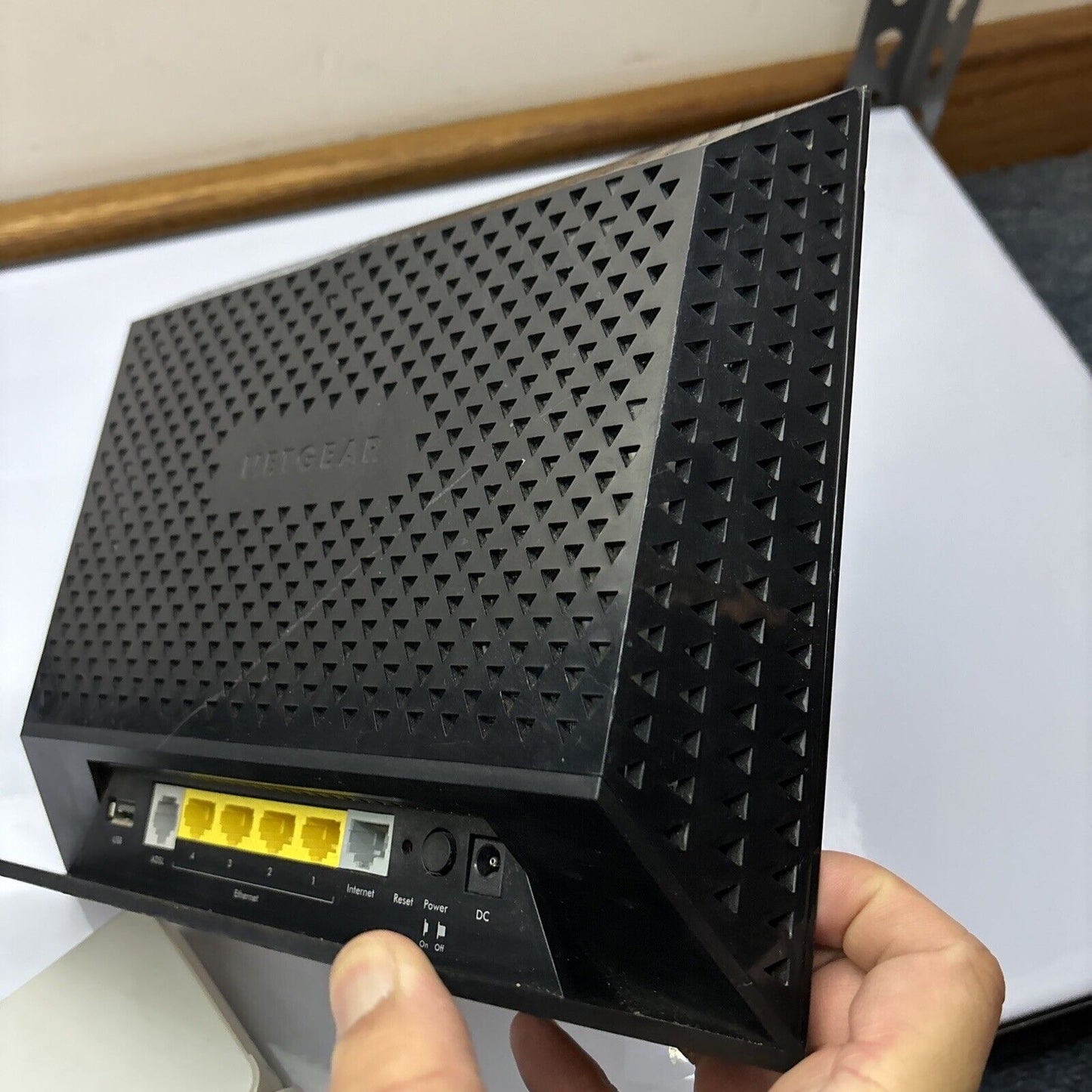 Netgear D6300 Wifi DSL Modem Wireless Router ADSL2+ NBN Compatible