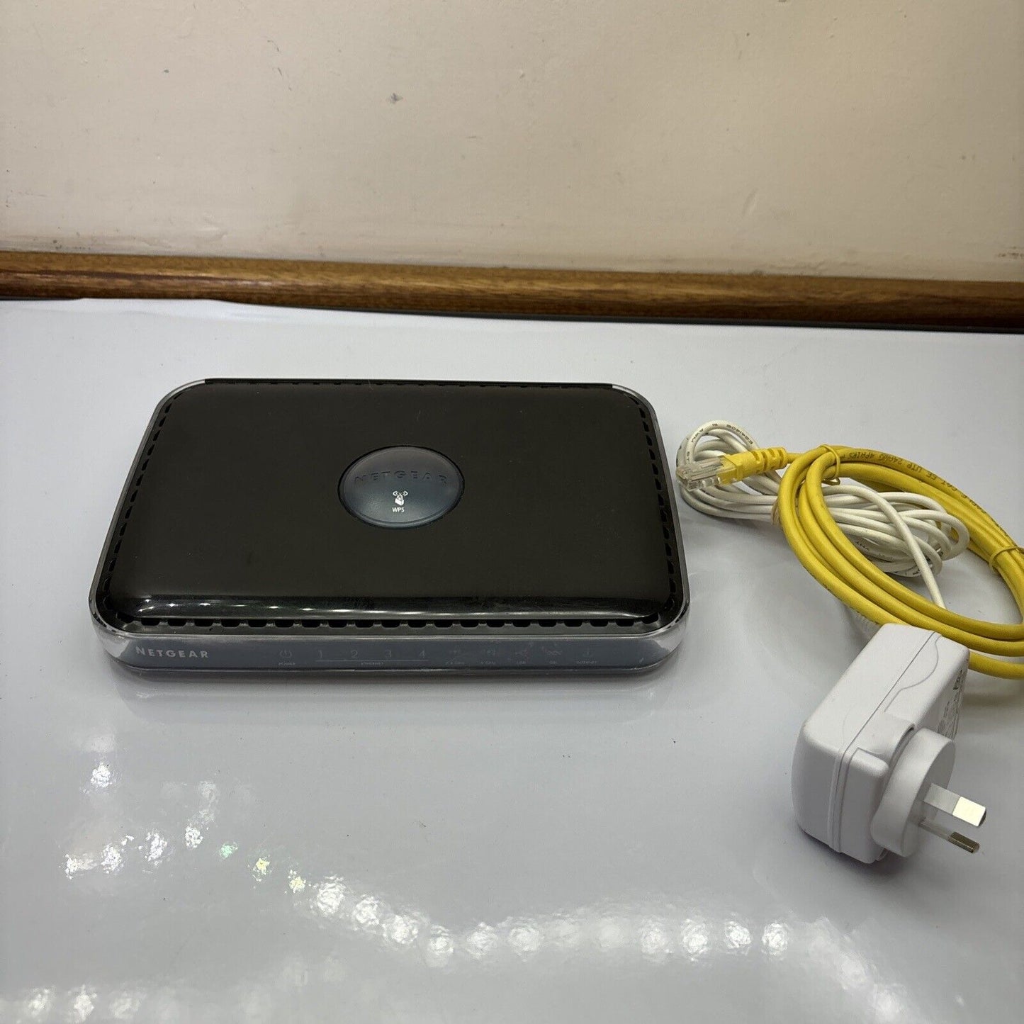 Netgear Rangemax Dual Band Wireless-N Modem Router DGND3300v2 NBN Compatible