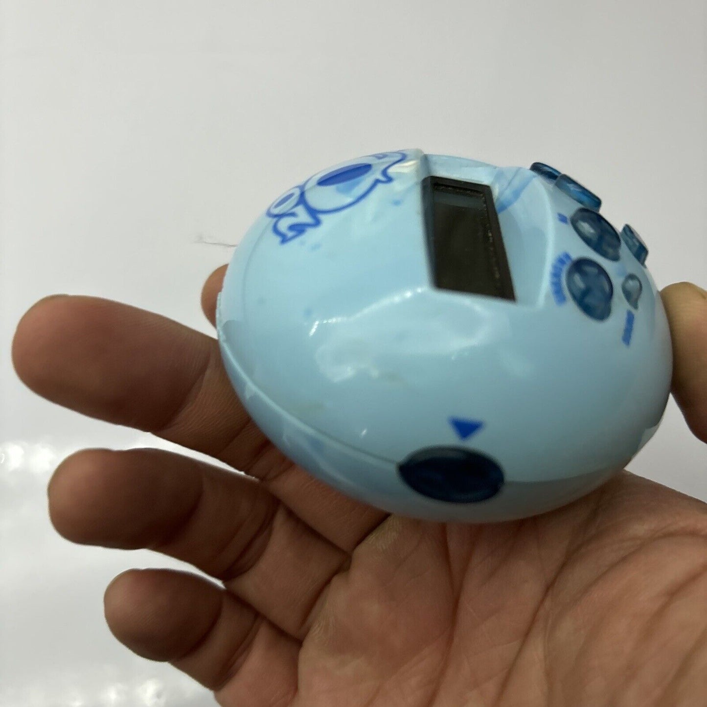 Radica 20Q 20 Questions Violet Electronic Game Digital Toy 2005