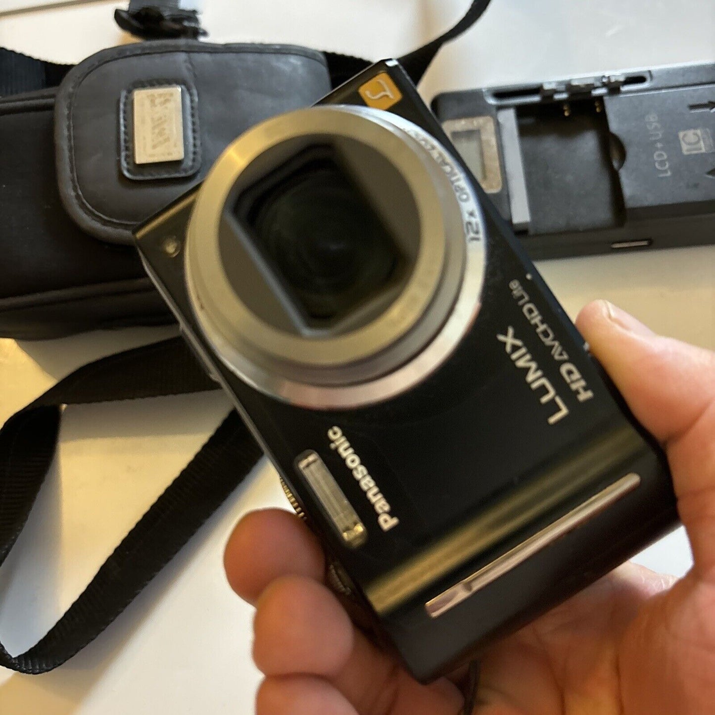 Panasonic Lumix DMC-ZS7 HD AVCHD Lite Digital Camera GPS 14.1MP