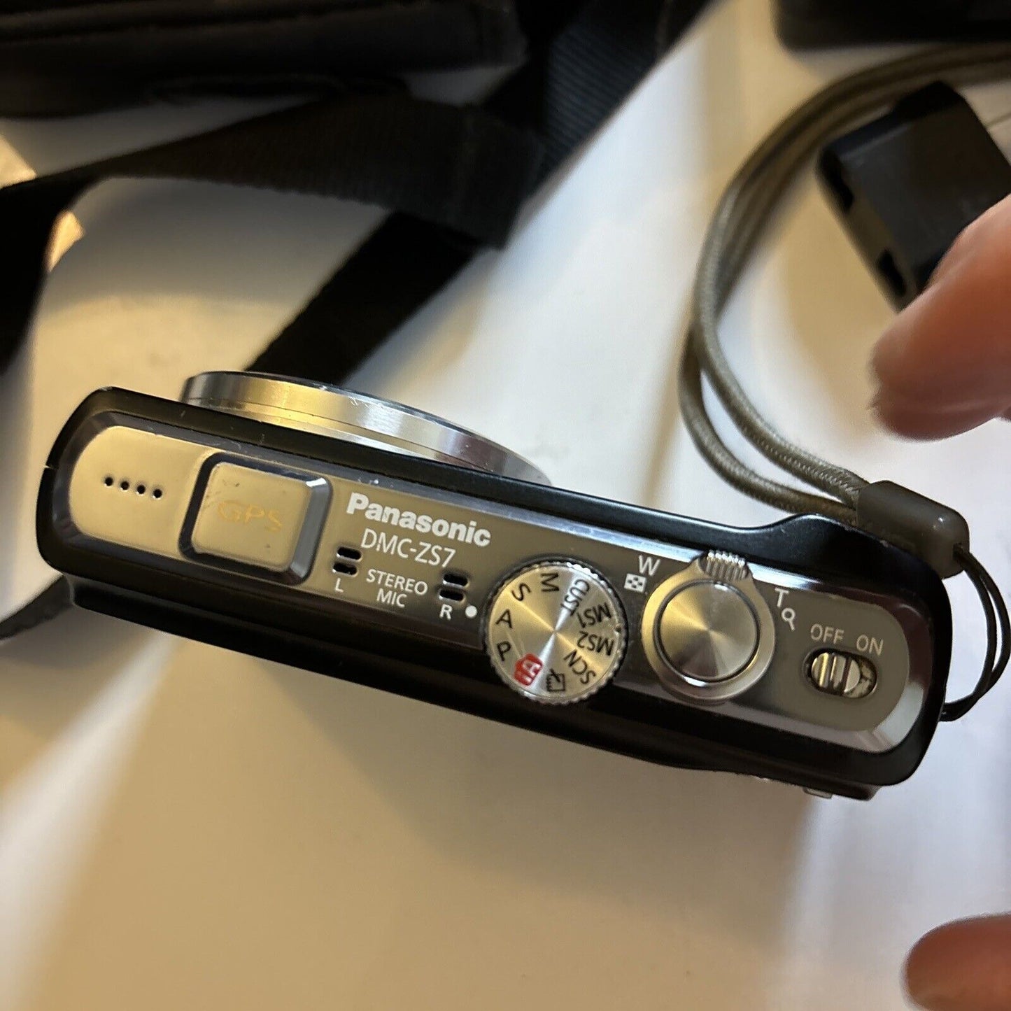 Panasonic Lumix DMC-ZS7 HD AVCHD Lite Digital Camera GPS 14.1MP