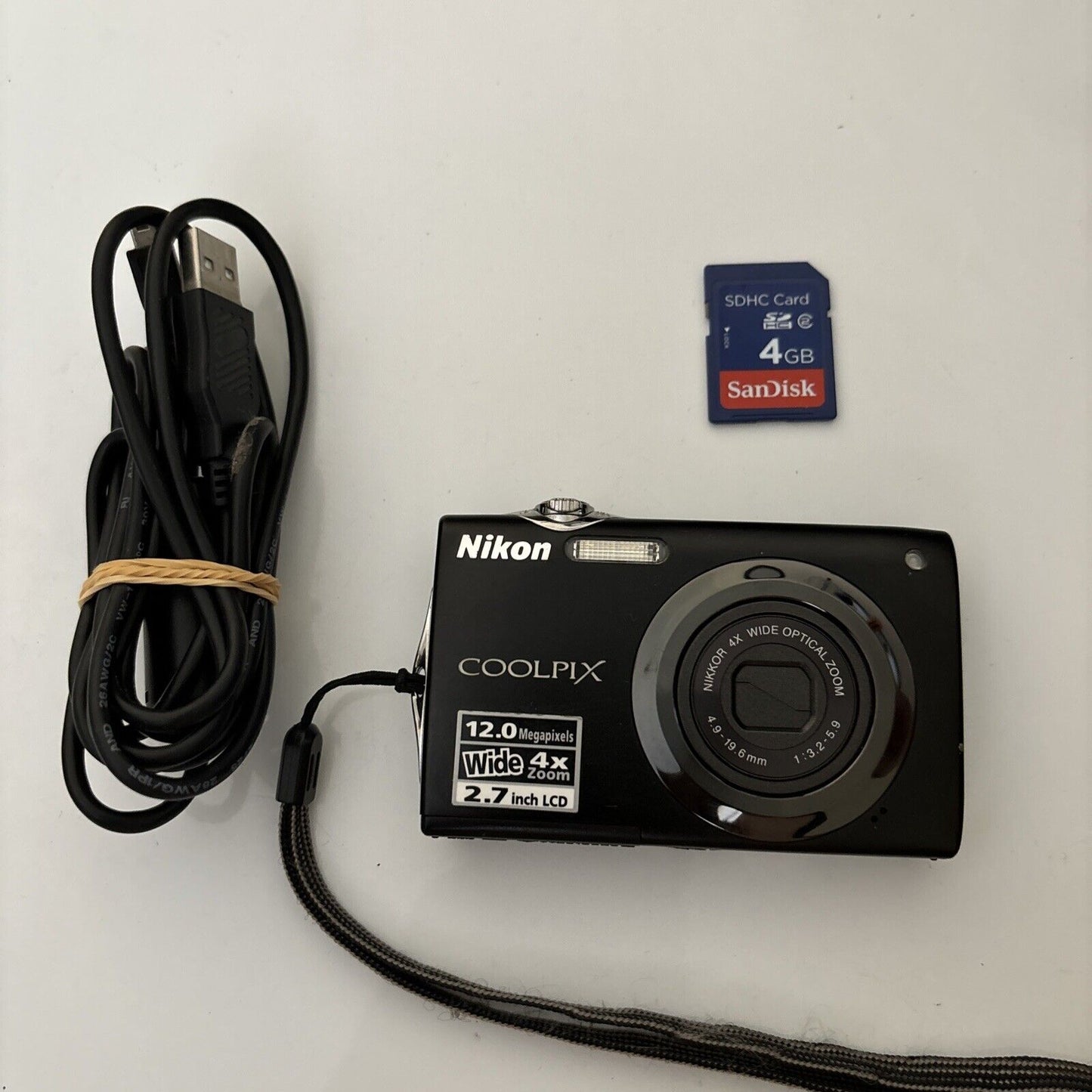 Nikon Coolpix S3000 Digital Camera 12MP With 4gb SD Card