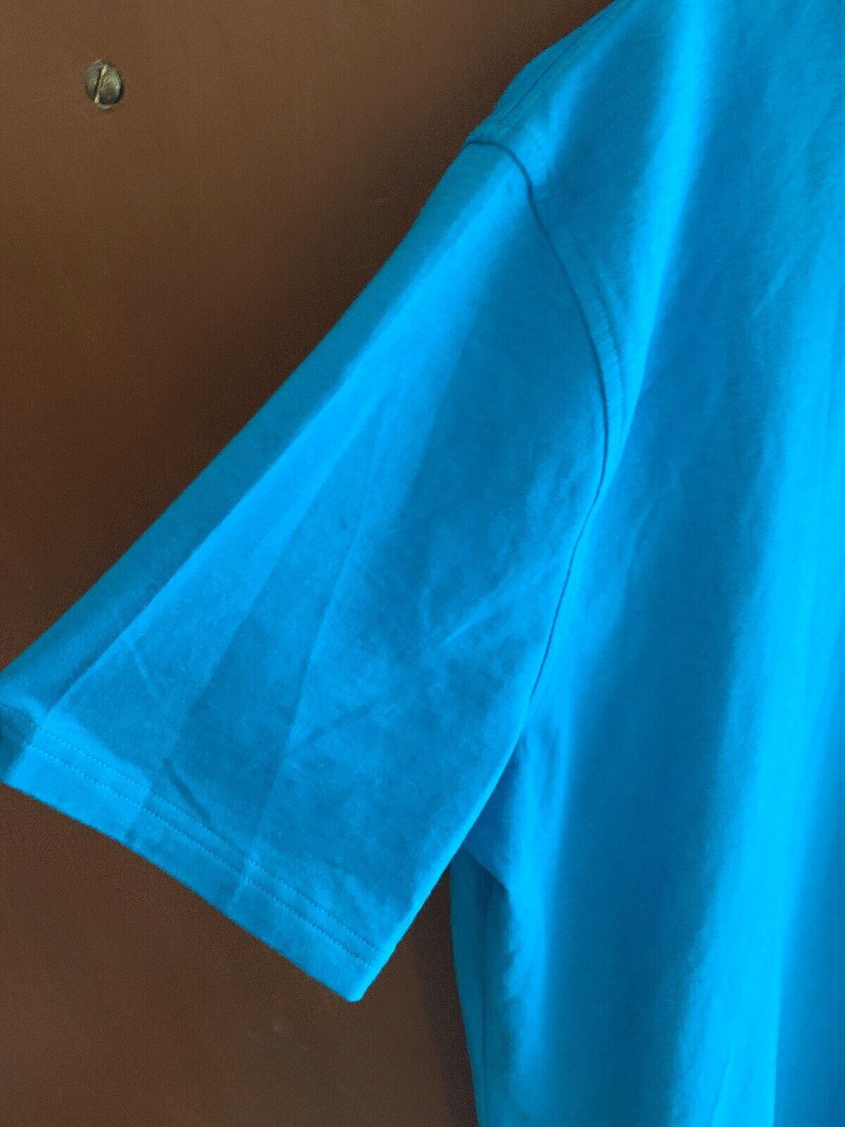 Under Armour HeatGear Medium Blue Shirt