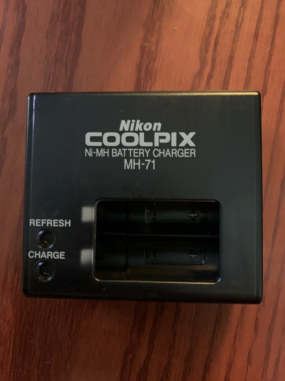 Genuine Nikon Coolpix MH-71 NiMh Battery Charger EN-MH1