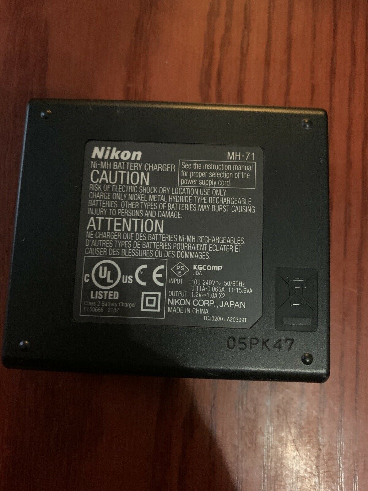 Genuine Nikon Coolpix MH-71 NiMh Battery Charger EN-MH1