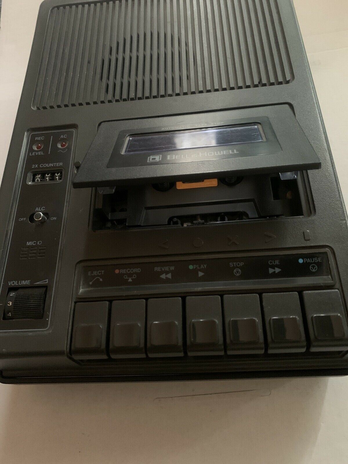 Bell & Howell Tape Player Recorder 3179XA *Requires Tape Head Clean/Replacement*