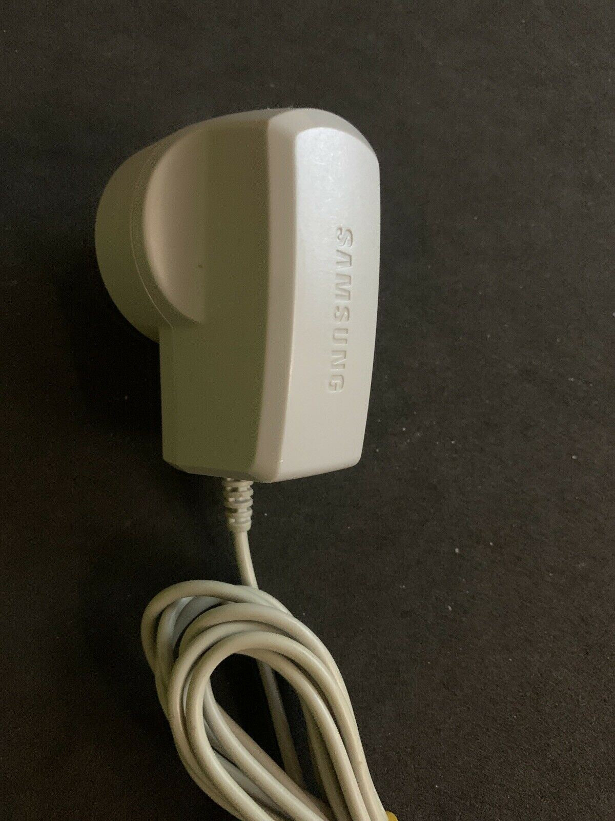 GENUINE Samsung ATADM10HSE Travel Adapter 5v 0.7A