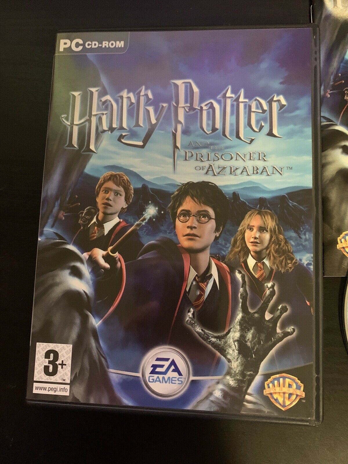Harry Potter And The Prisoner Of Azkaban (PC Windows CDROM, 2004) With Manual