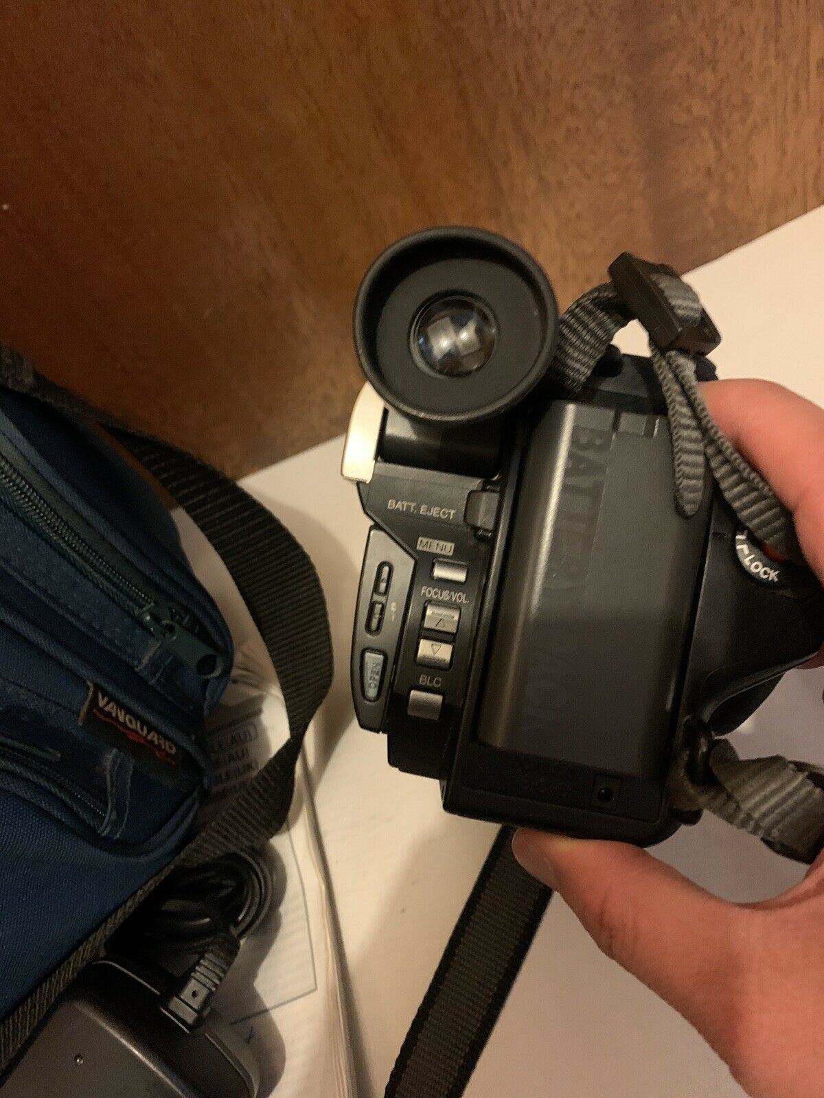 Hitachi VM-E568LE 8mm Video Camcorder With Carrying Bag
