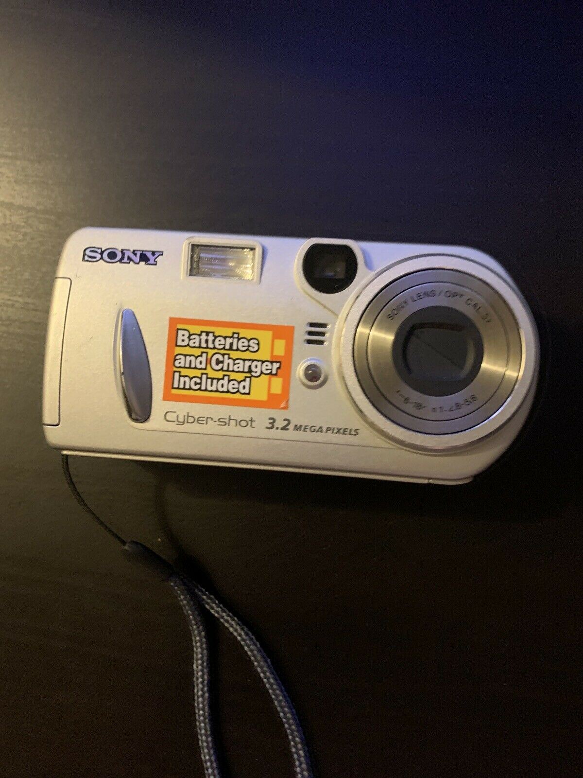 Sony DSC-P72 Cyber-Shot 3.2MP Digital Camera *For Parts Or Repair Only*