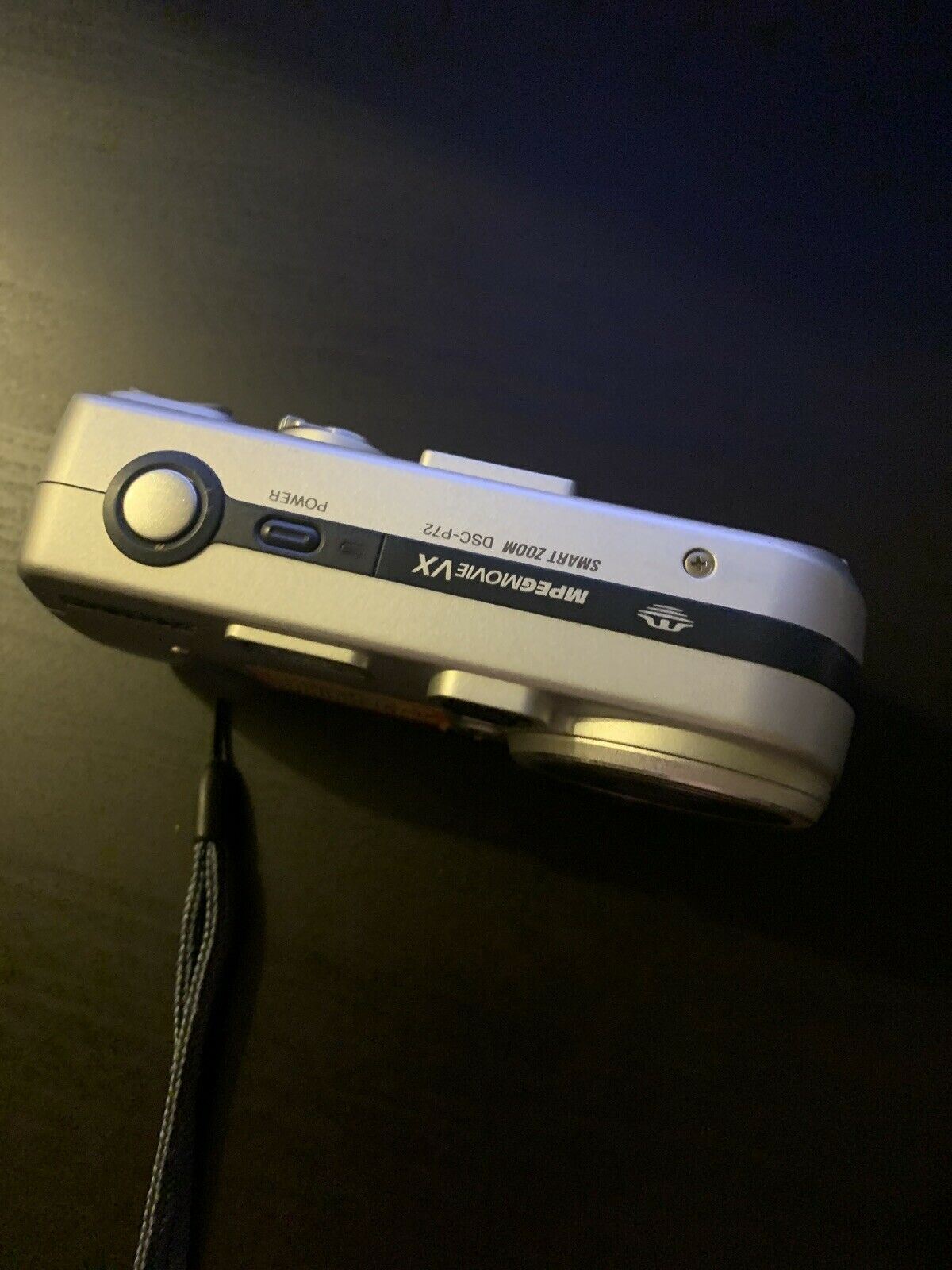 Sony DSC-P72 Cyber-Shot 3.2MP Digital Camera *For Parts Or Repair Only*