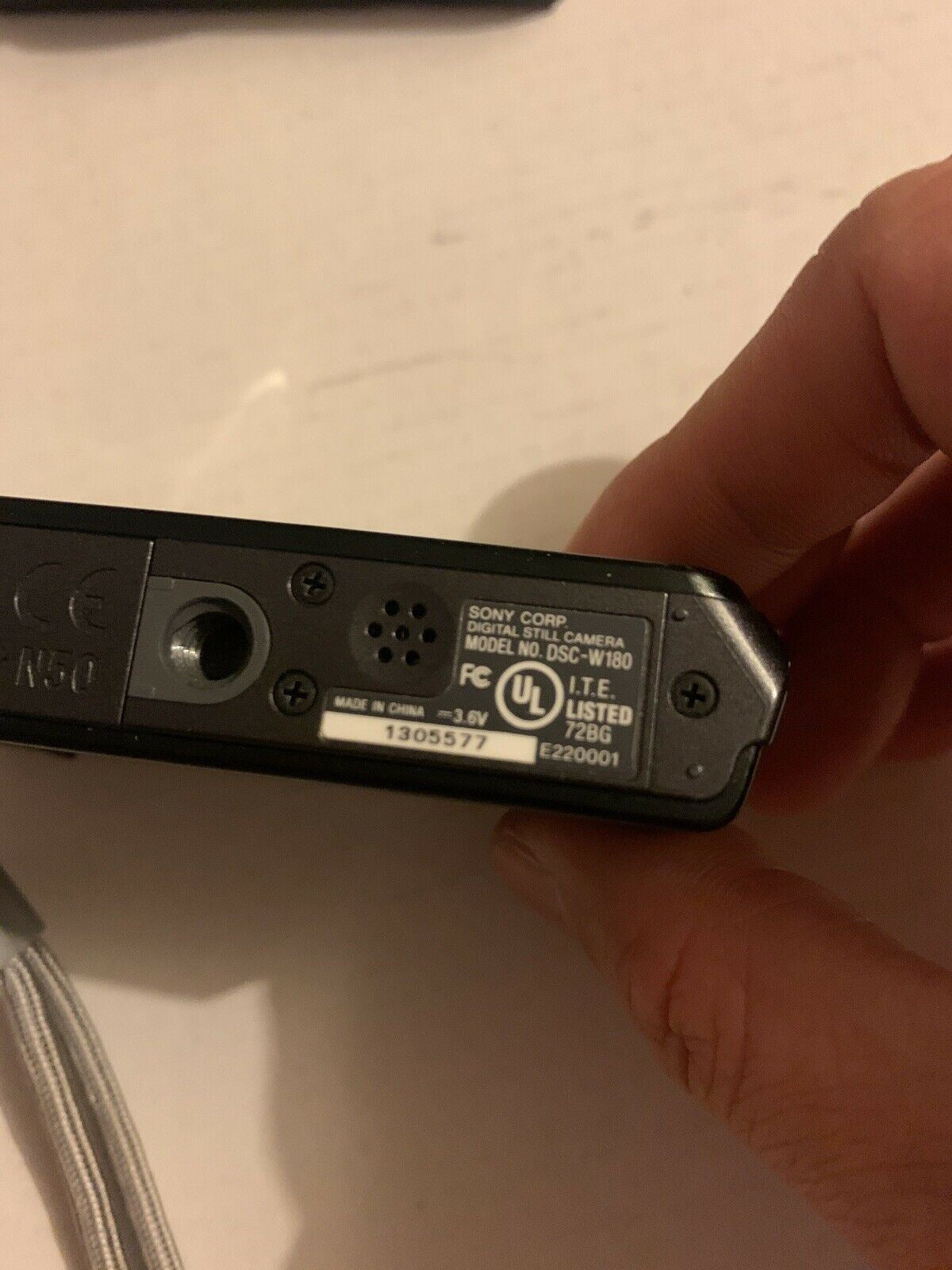 Sony Cyber-Shot DSC-W180 Digital Camera 10.1 MP With Charger