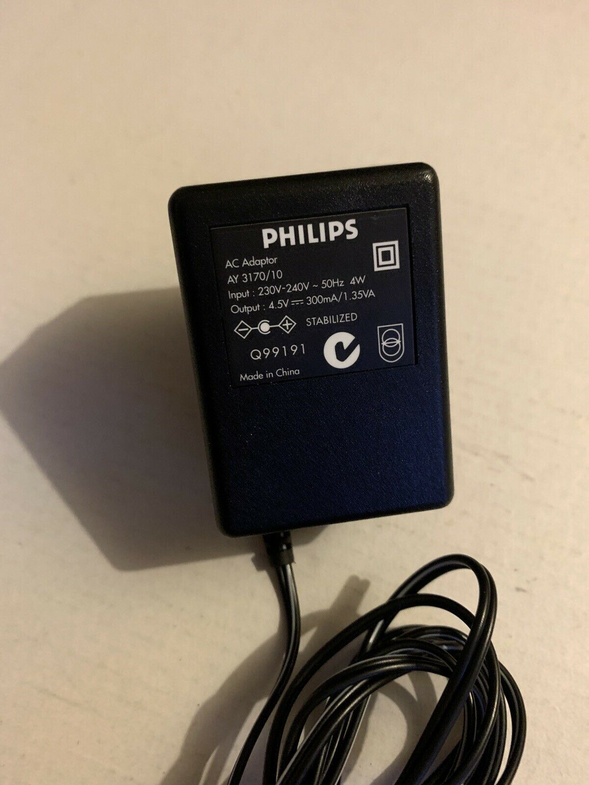 Genuine Philips AY 3170/10 AC adapter 4.5V 300mA.