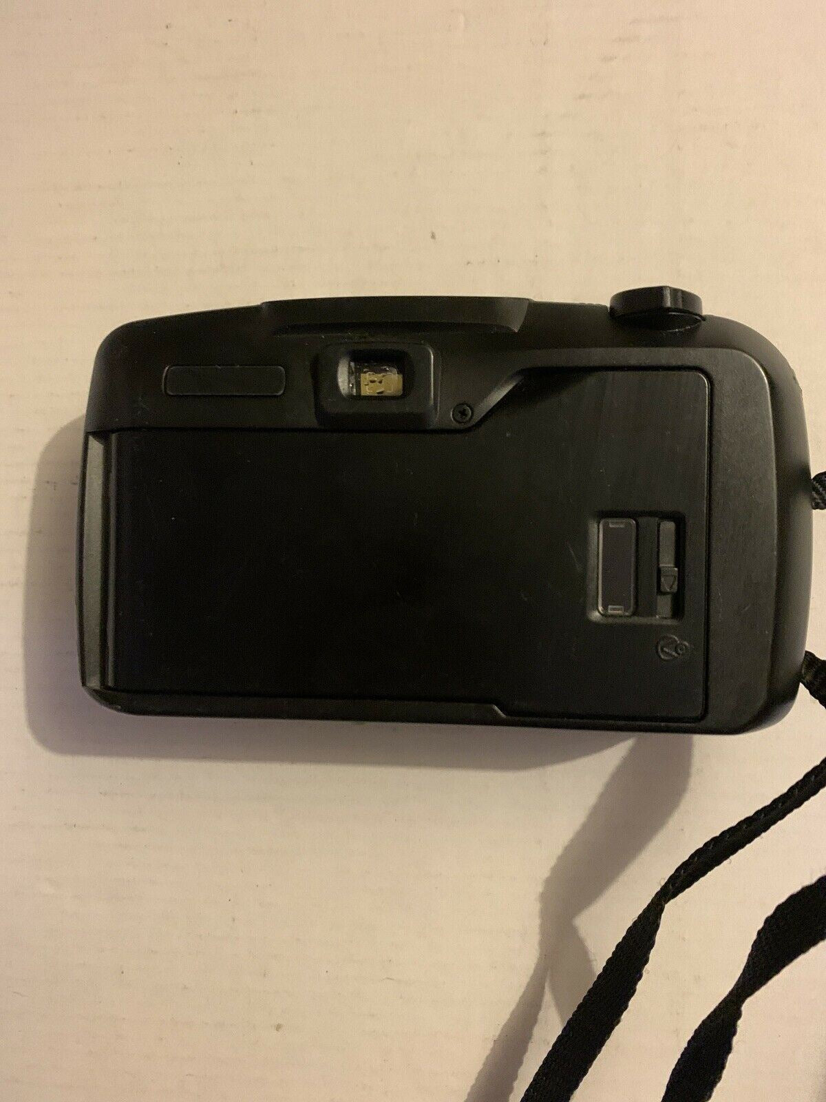 Pentax IQZoom EZY Film Camera 35mm Auto Focus Red-Eye Reduction