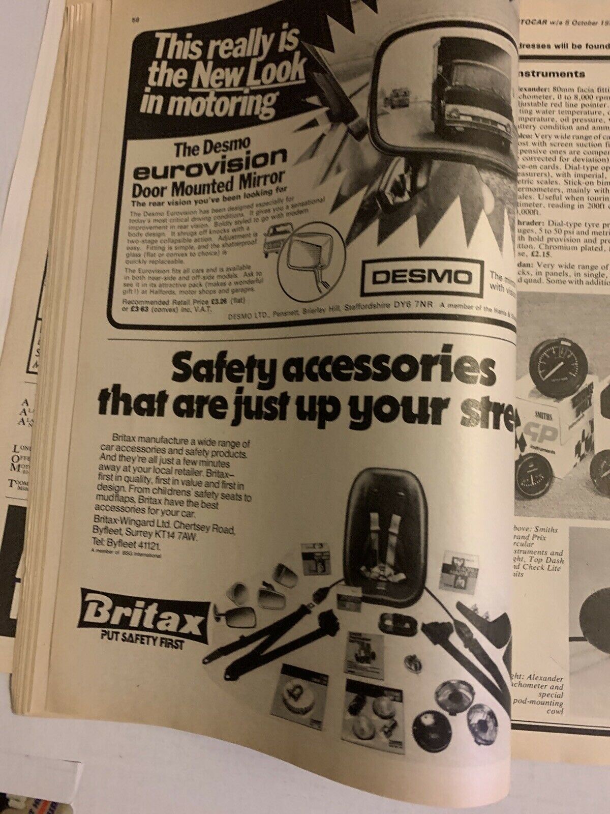 Auto Car Magazine - Oct 1974 - Accessory Buyers Directory Ferraris VW Scirocco