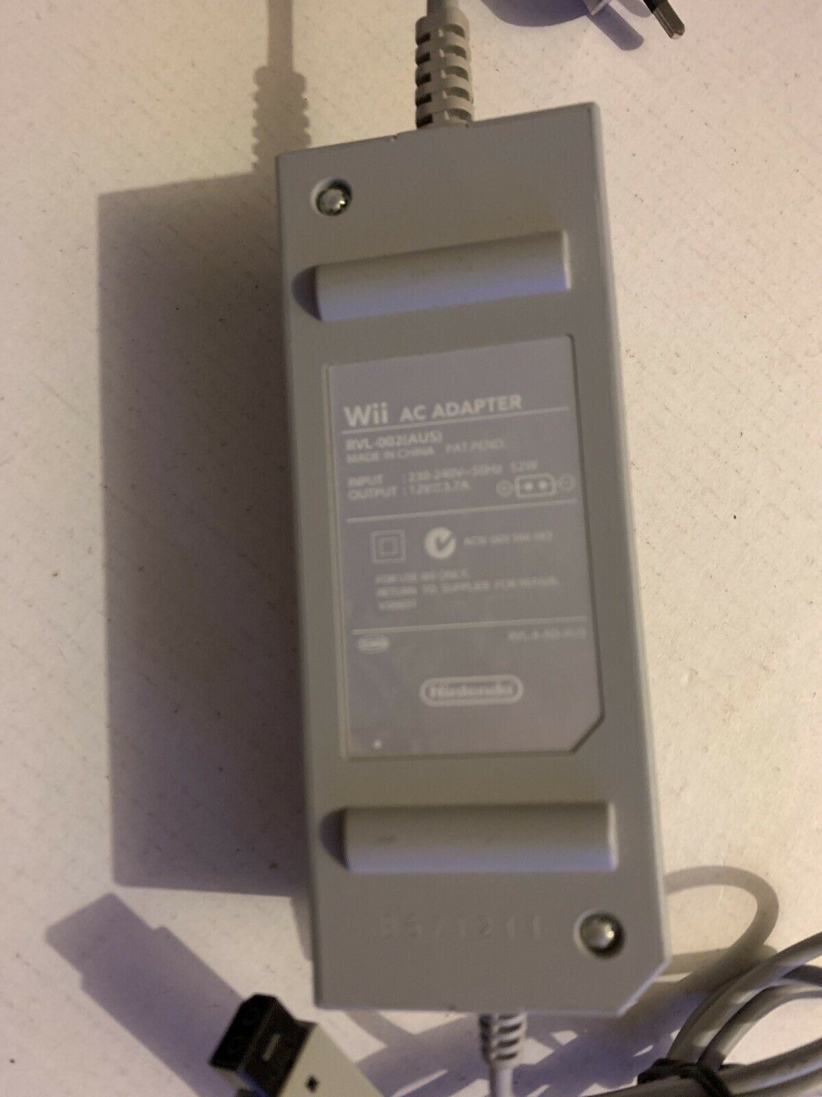 Genuine Authentic Nintendo Wii Power Supply RVL-002 Australia Plug AC Adapter