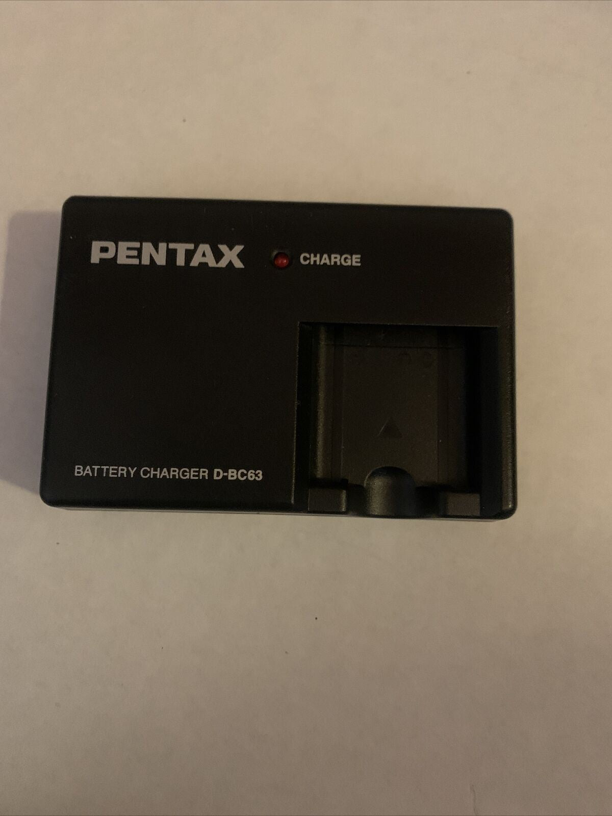 Genuine Pentax D-BC63 Battery Charger