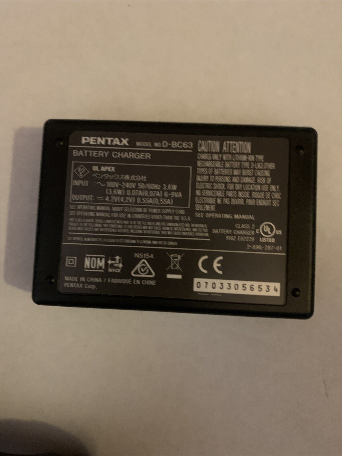 Genuine Pentax D-BC63 Battery Charger