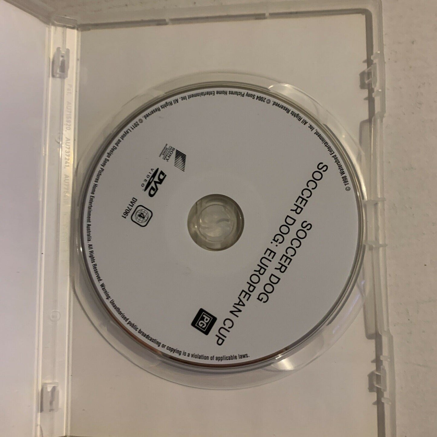 Soccer Dog - The Movie & Soccer Dog - European Cup (DVD, 2007) Region 4