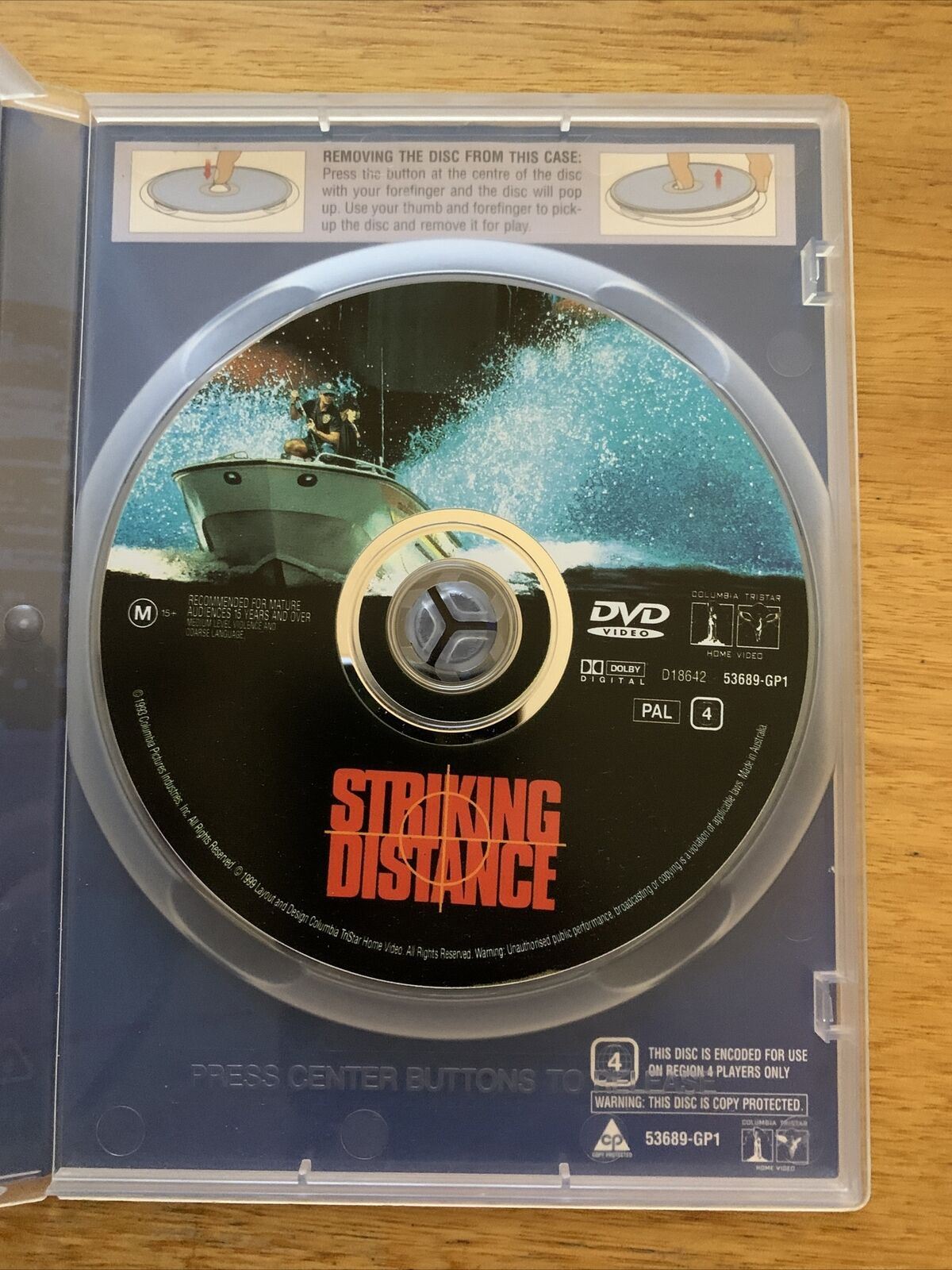 Striking Distance (DVD, 1993) Bruce Willis, Sarah Jessica Parker