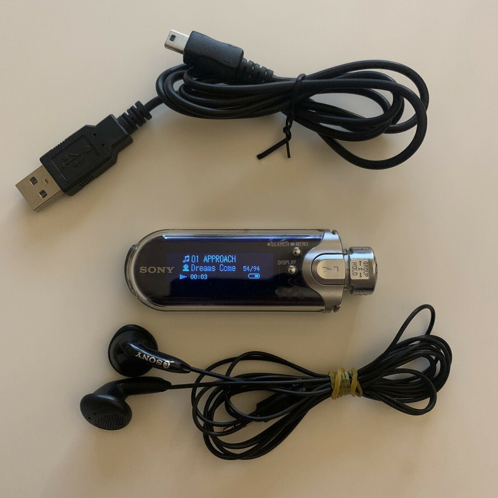 Sony Walkman NW-E405 MP3 Player 512MB Earphones – Retro Unit
