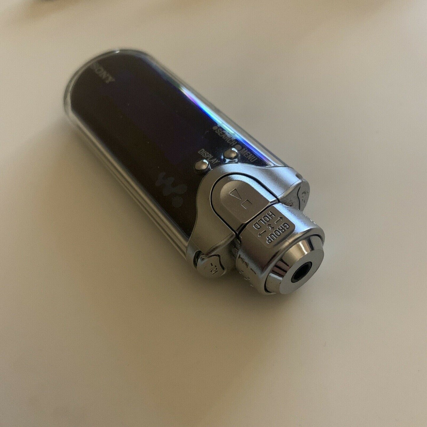 Sony Walkman NW-E405 MP3 Player 512MB + Earphones
