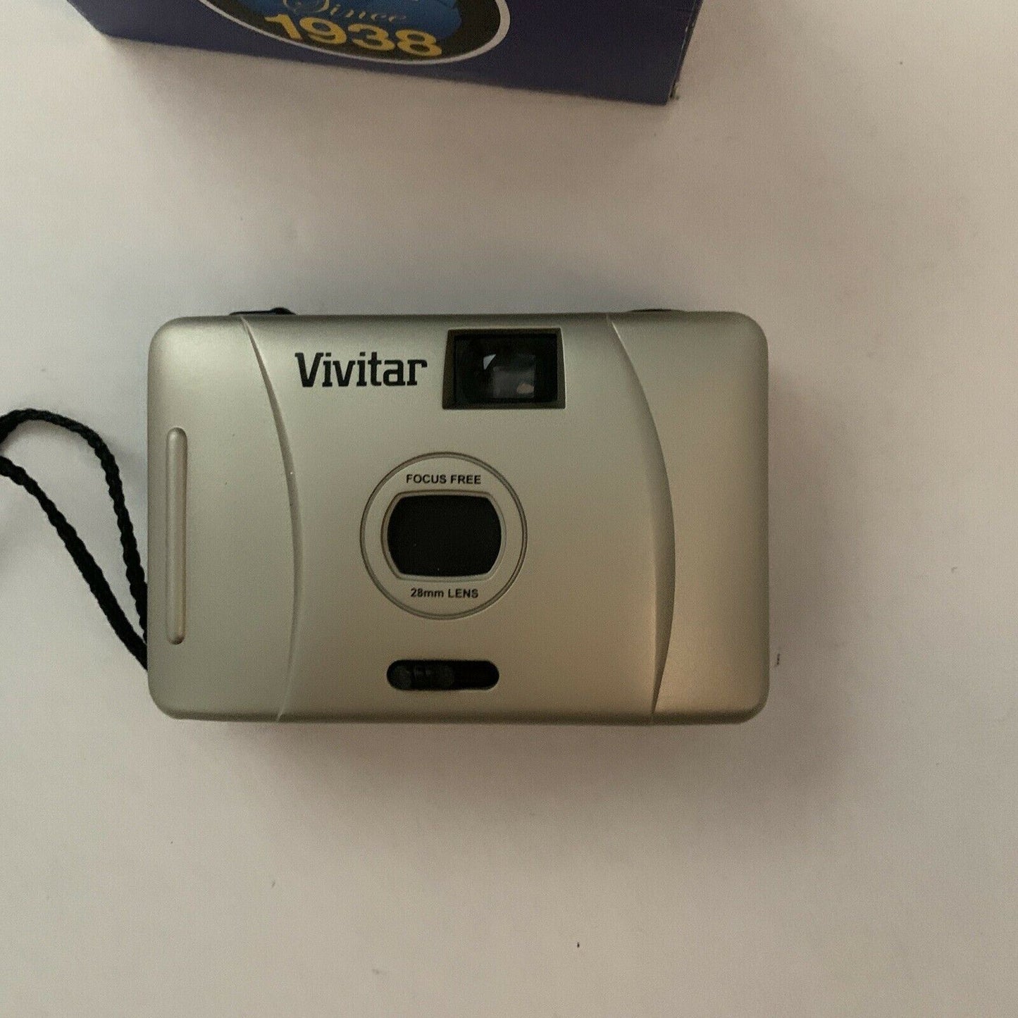 Vivitar Compact 35 mm Film Camera w/ 33 mm Inbuilt Lens