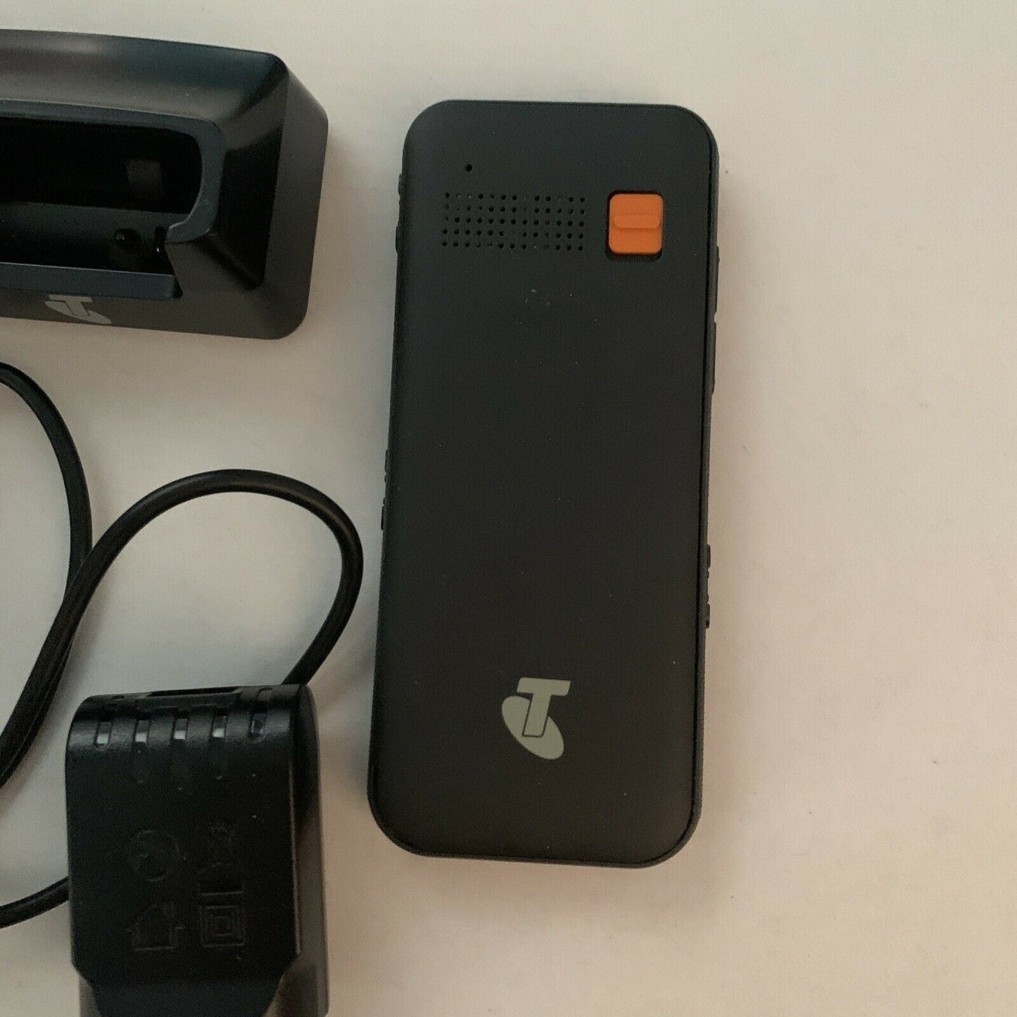 ZTE Telstra Easycall 4 T403 2.5" 3G Black Mobile Phone *Telstra Locked*