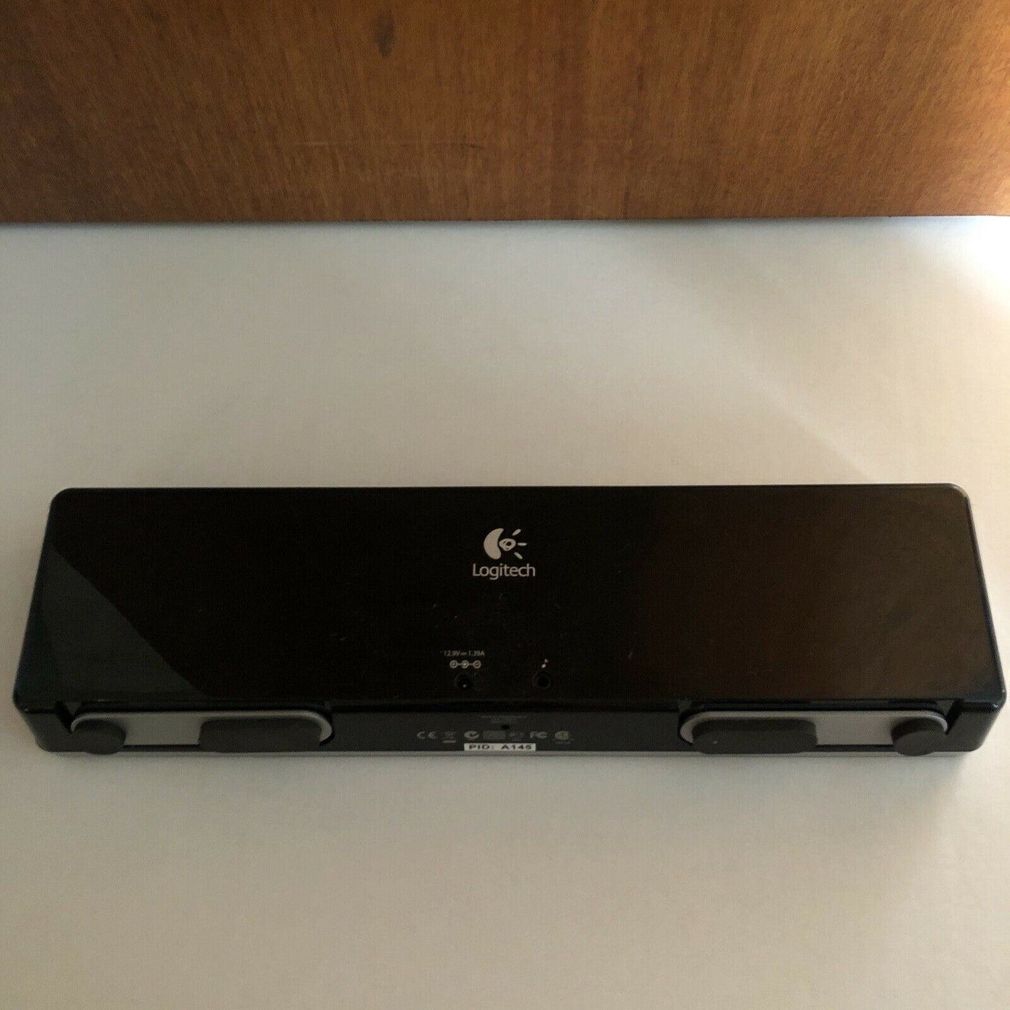 Logitech Pure-Fi Anywhere Portable Speakers S-00001 iPod dock AUX with Remote