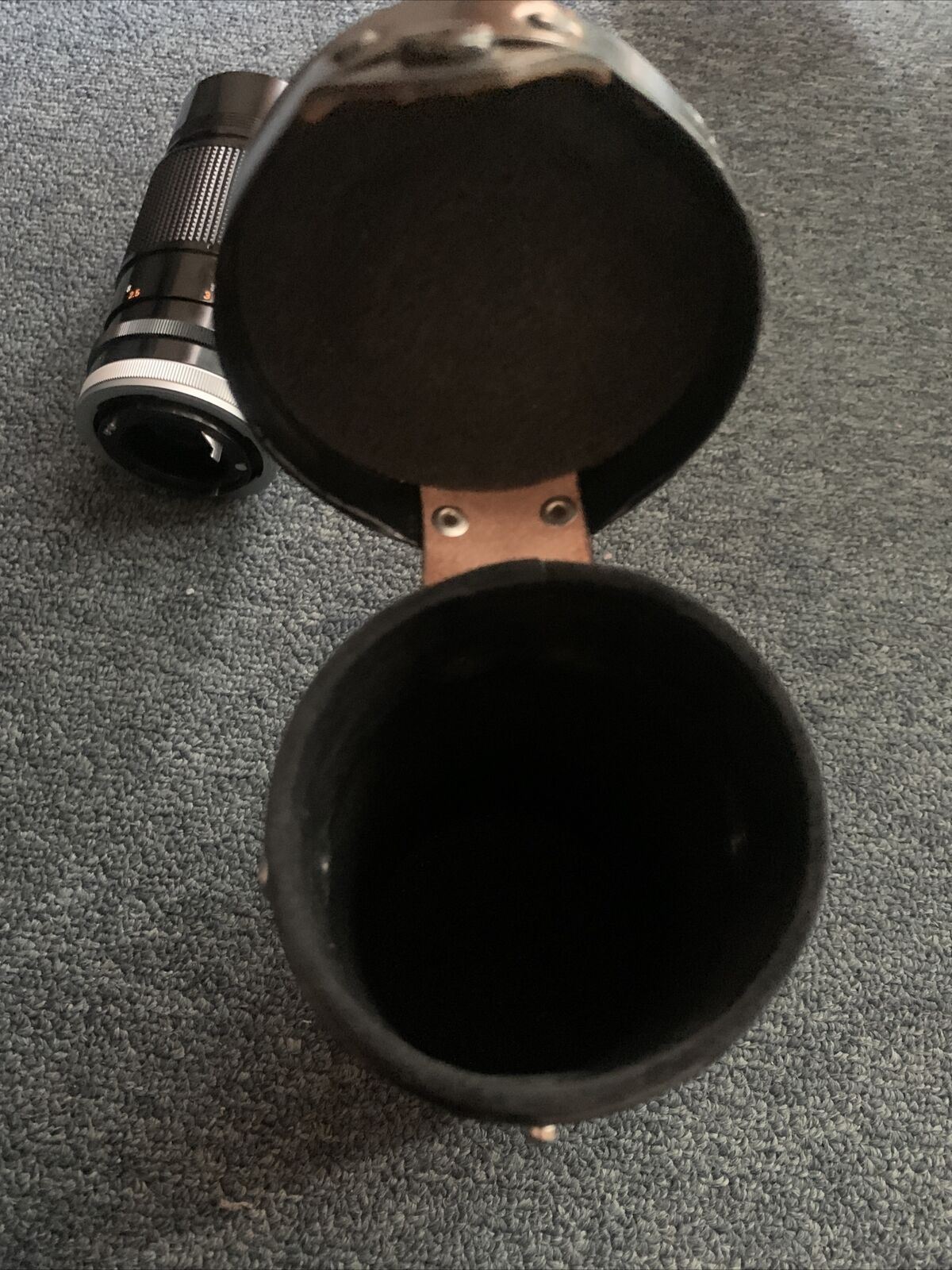 Canon Lens FD 200mm 1:4 Zoom Camera Lens 222538 with Case - Dust In Lens