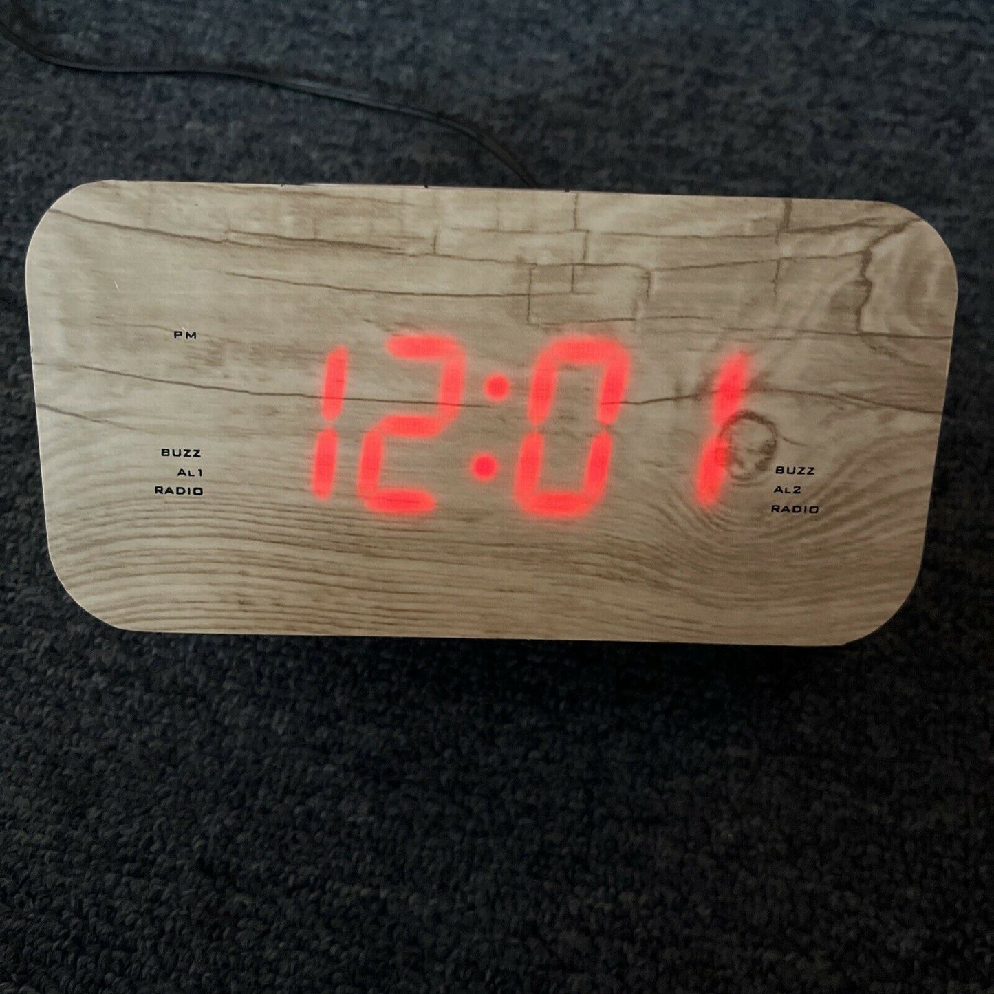 Home & Co Wood Clock Radio CR-668PL
