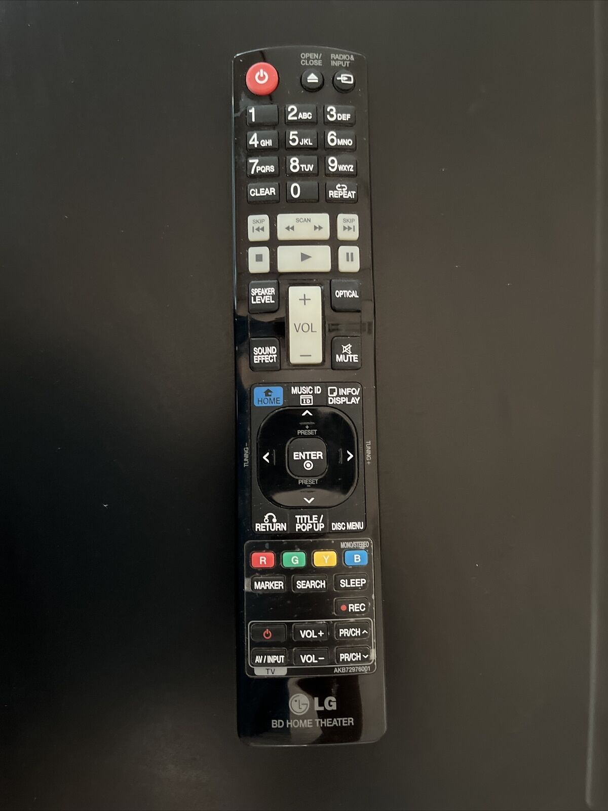 LG Blu-ray DVD Player HB905SA with Remote, iPod Dock, FM Radio 5.1 Surround