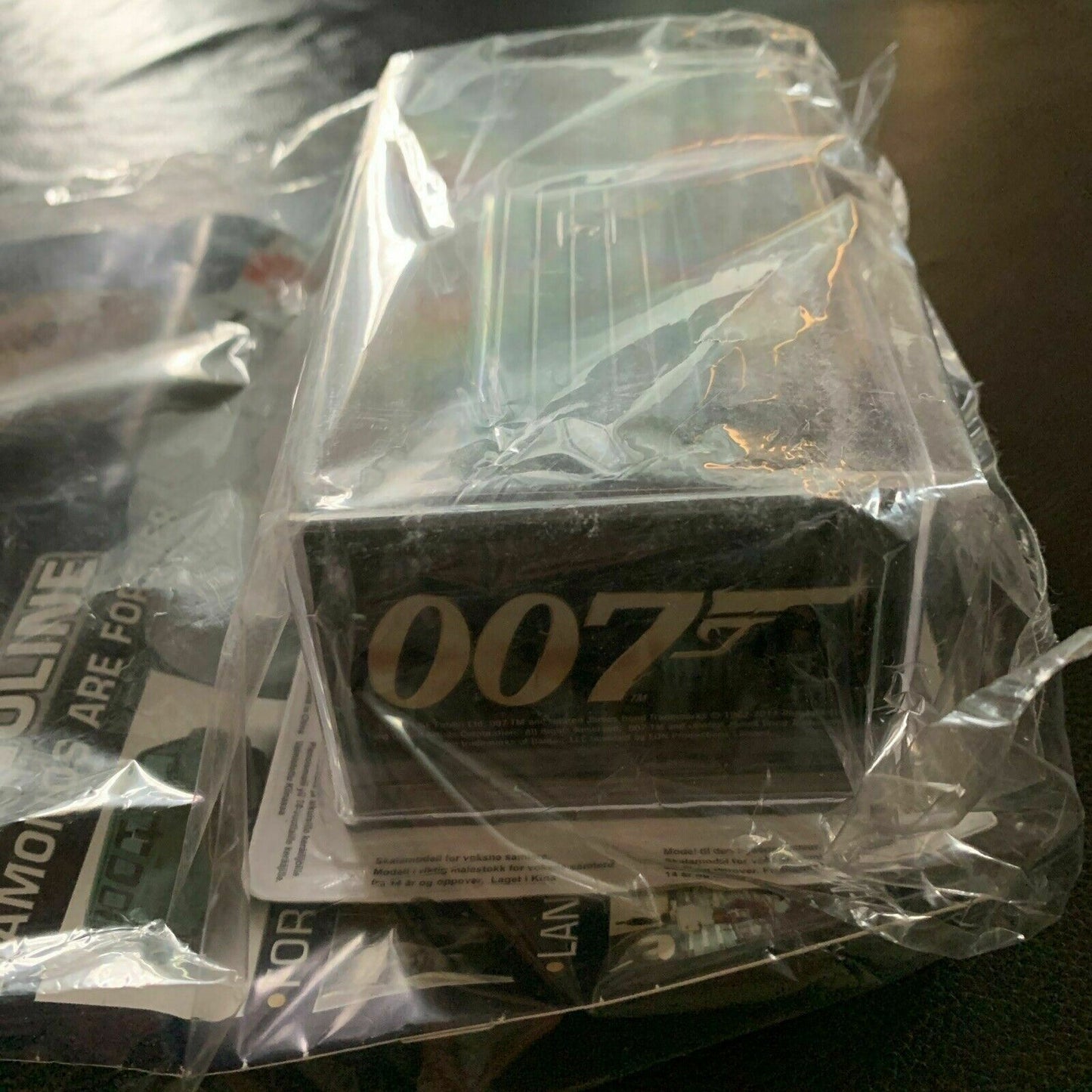 *Sealed* James Bond Car Collection 007 - Ford Econoline - Diamonds Are Forever