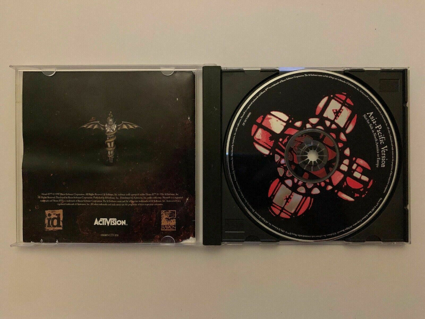 HEXEN II - PC CD 1997 Vintage PC FPS Shooter Game