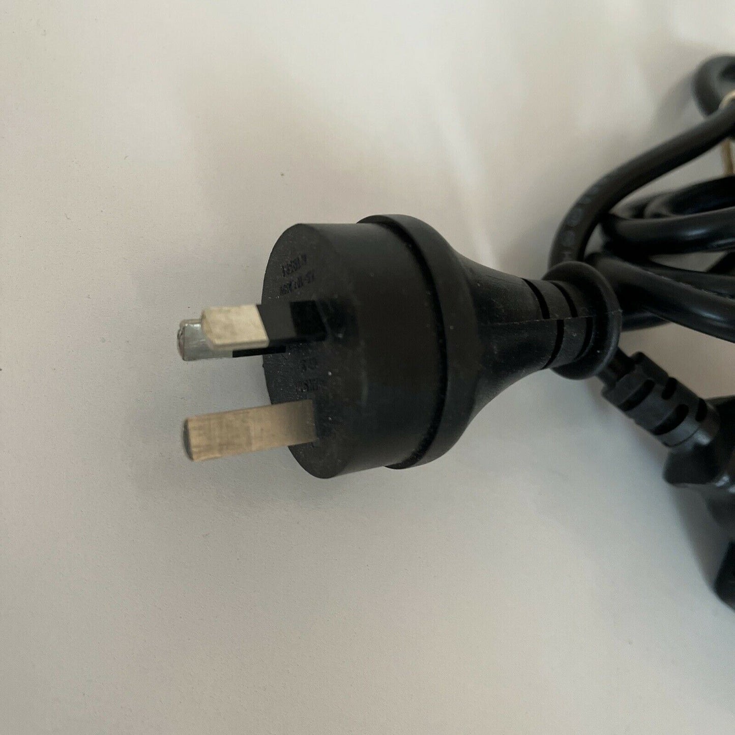Genuine Netgear AD8180LF AC Adapter 12V 5A Power Supply