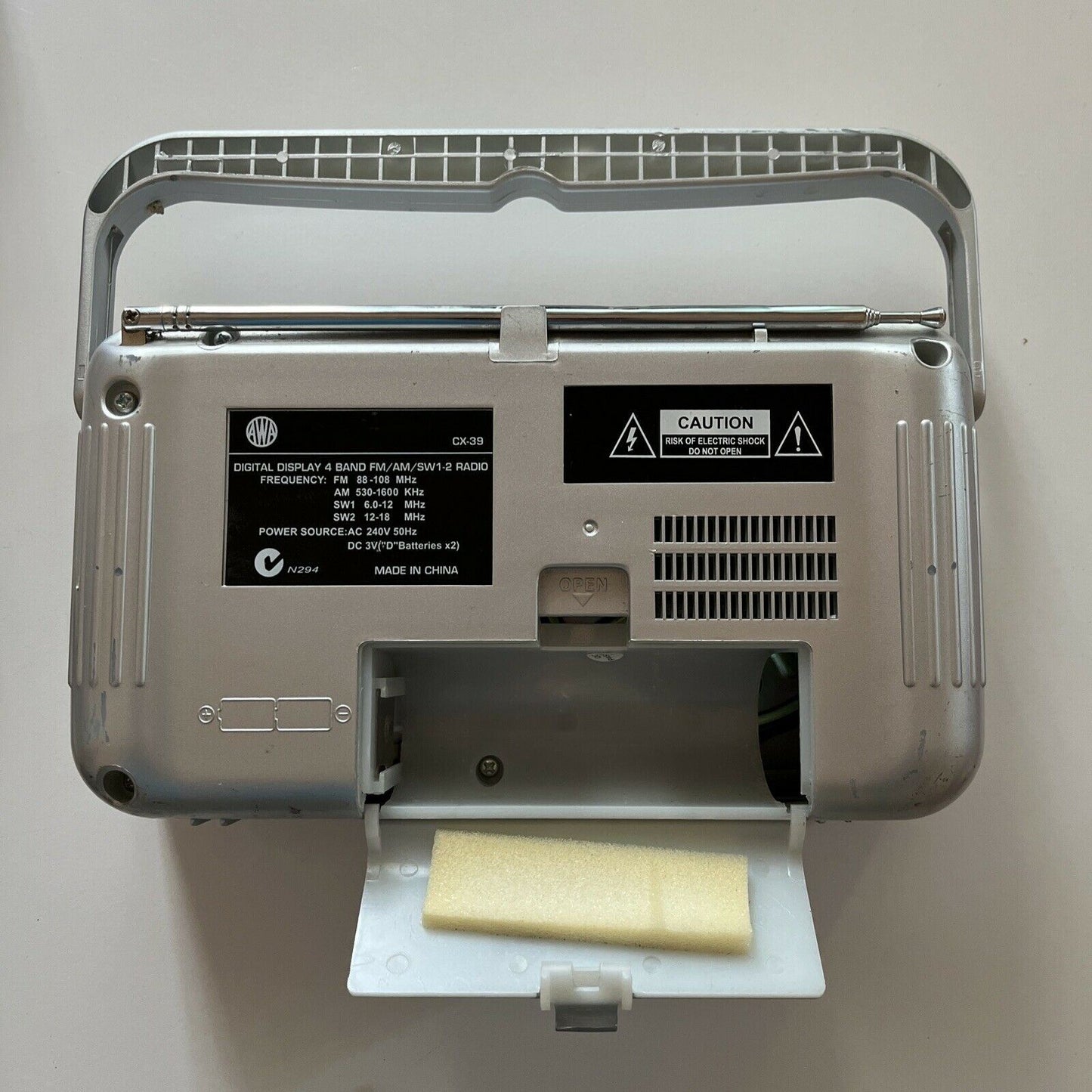 AWA Digital Display 4 Band FM/AM/SW1-2 Alarm Clock Radio CX-39