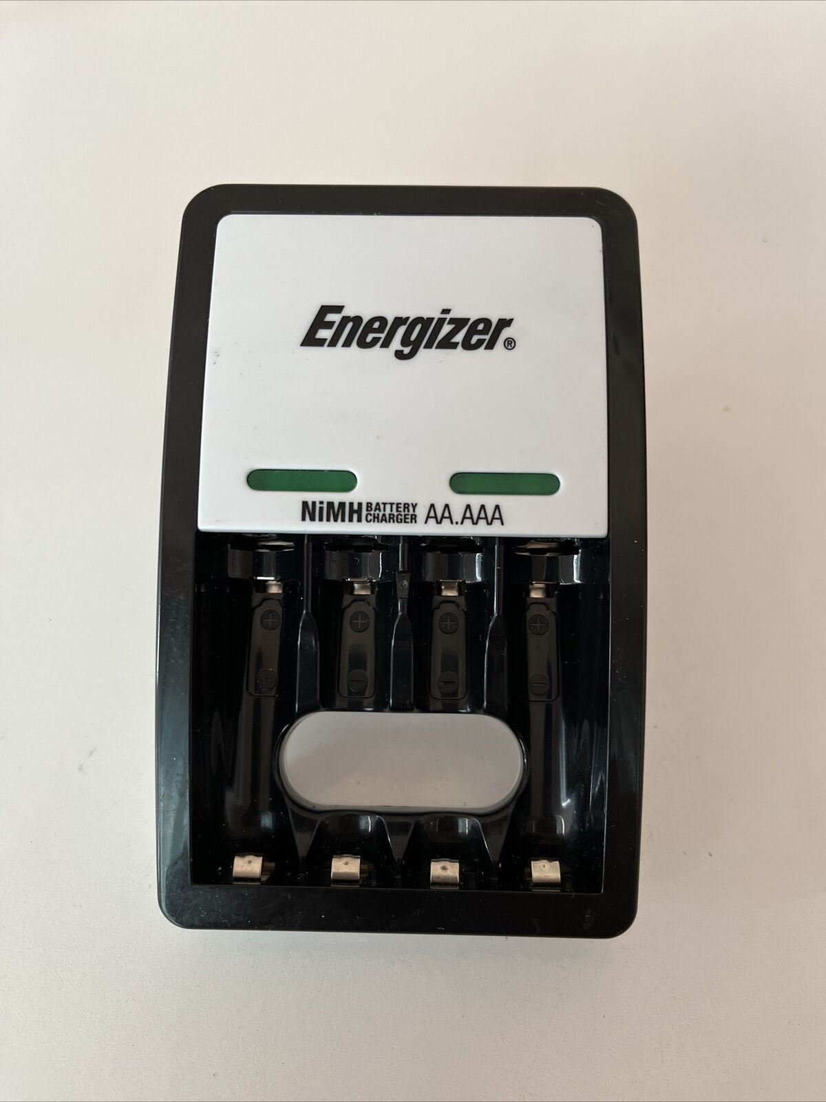 Energizer Ni-MH AA / AAA Battery Charger CHVVM3-NZ