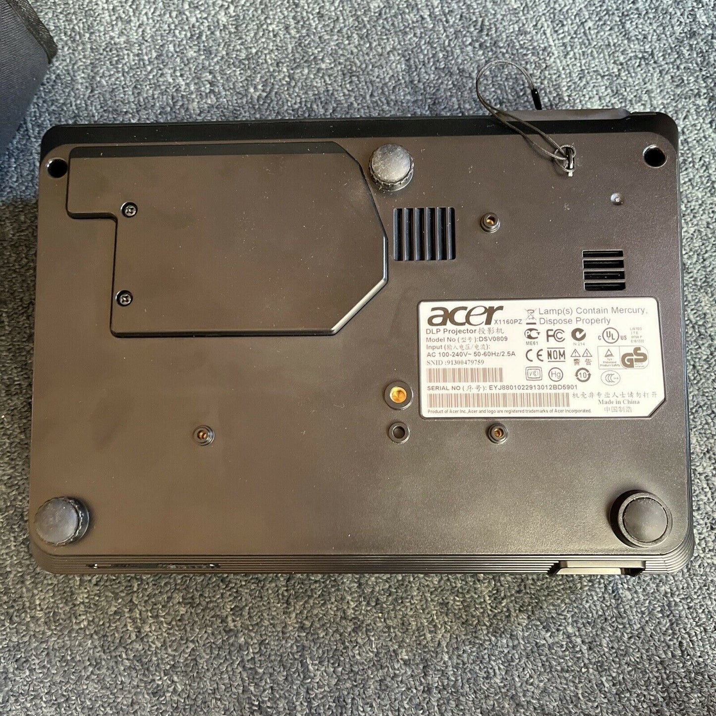 Acer DLP Projector X1160P with Remote VGA S-Video Composite DSV0809