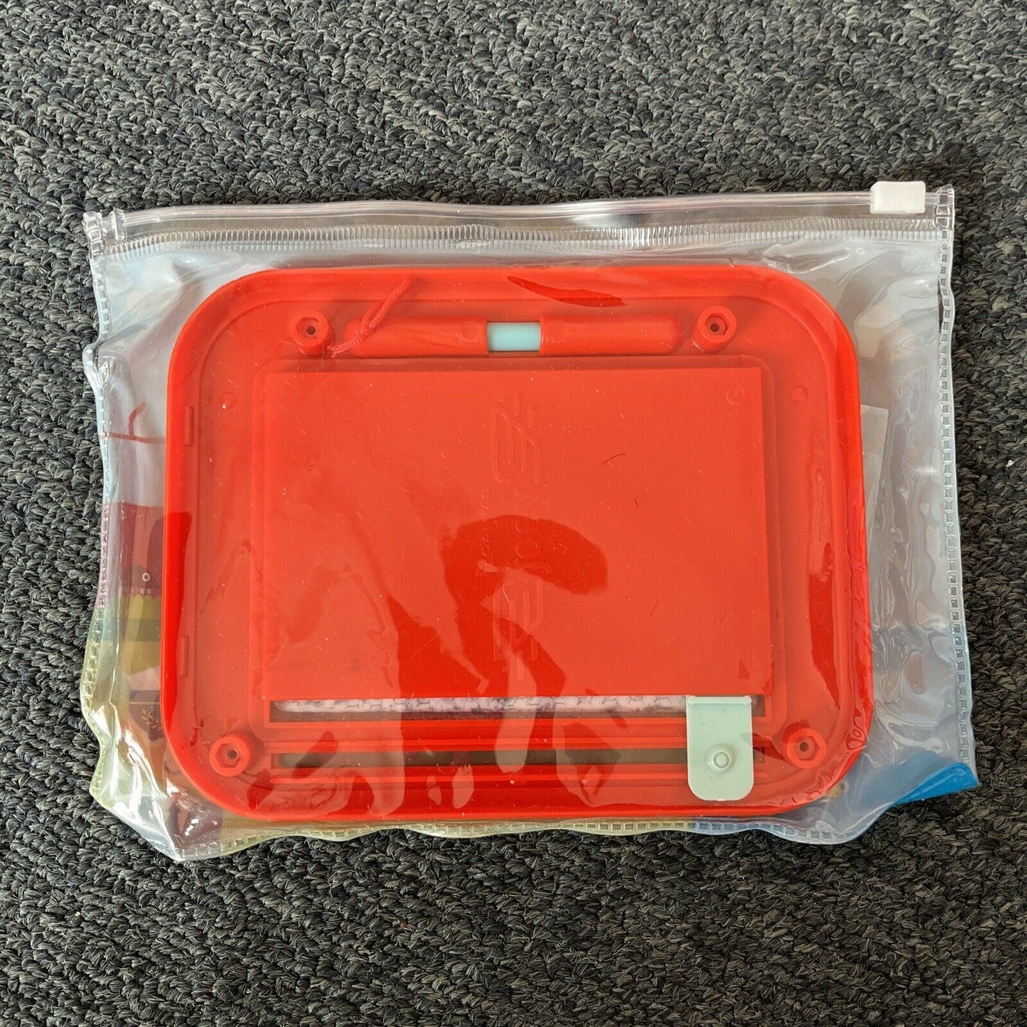 Qantas Kids Joey Club Etch A Sketch new in pack - Australia 2017
