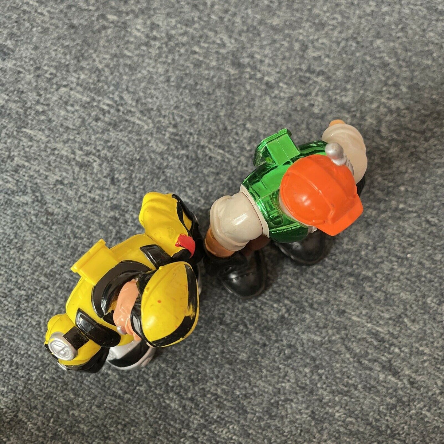 2x Rescue Heroes Mattel 2001 Action Figure