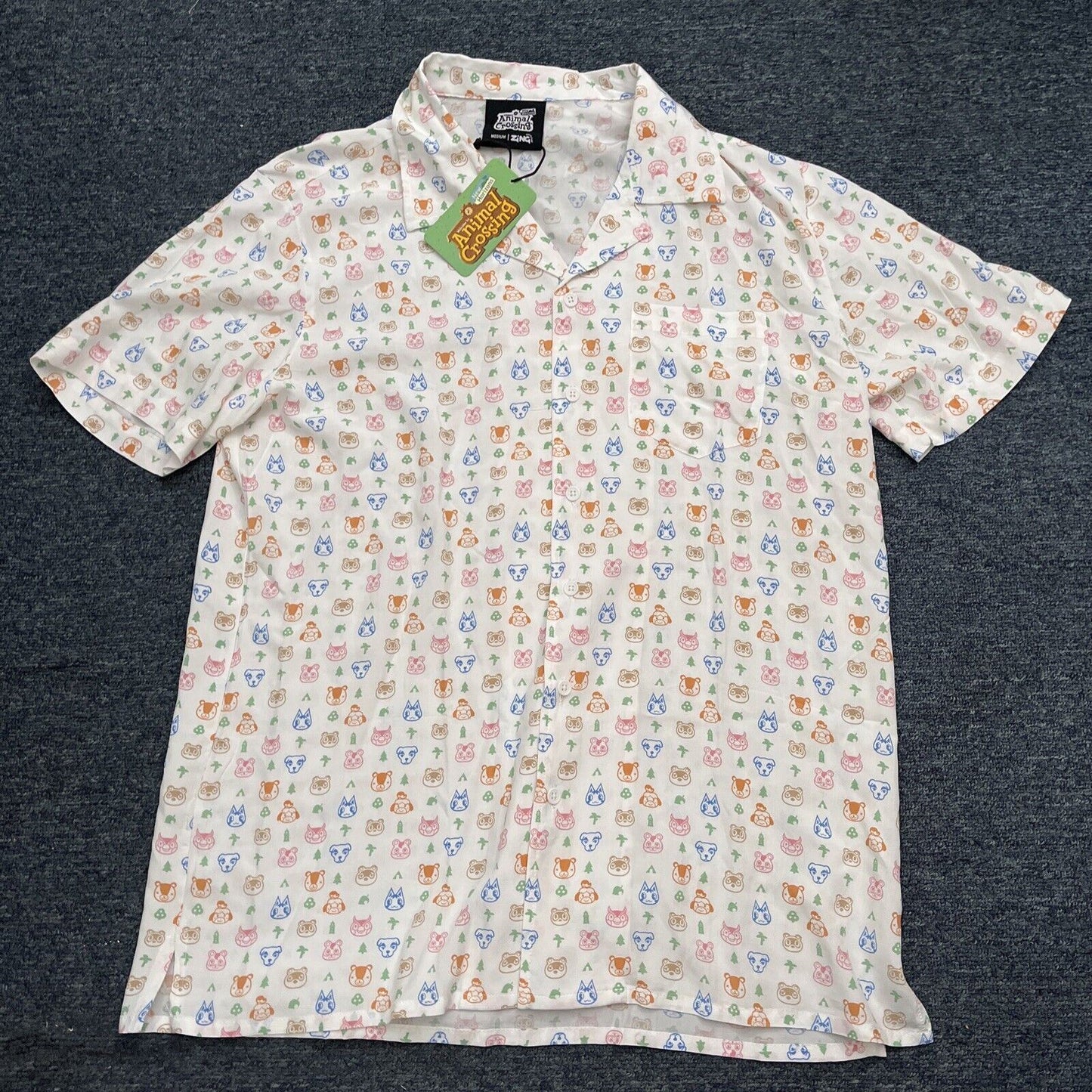 Official Nintendo Animal Crossing Short-Sleeved Shirt Medium NEW
