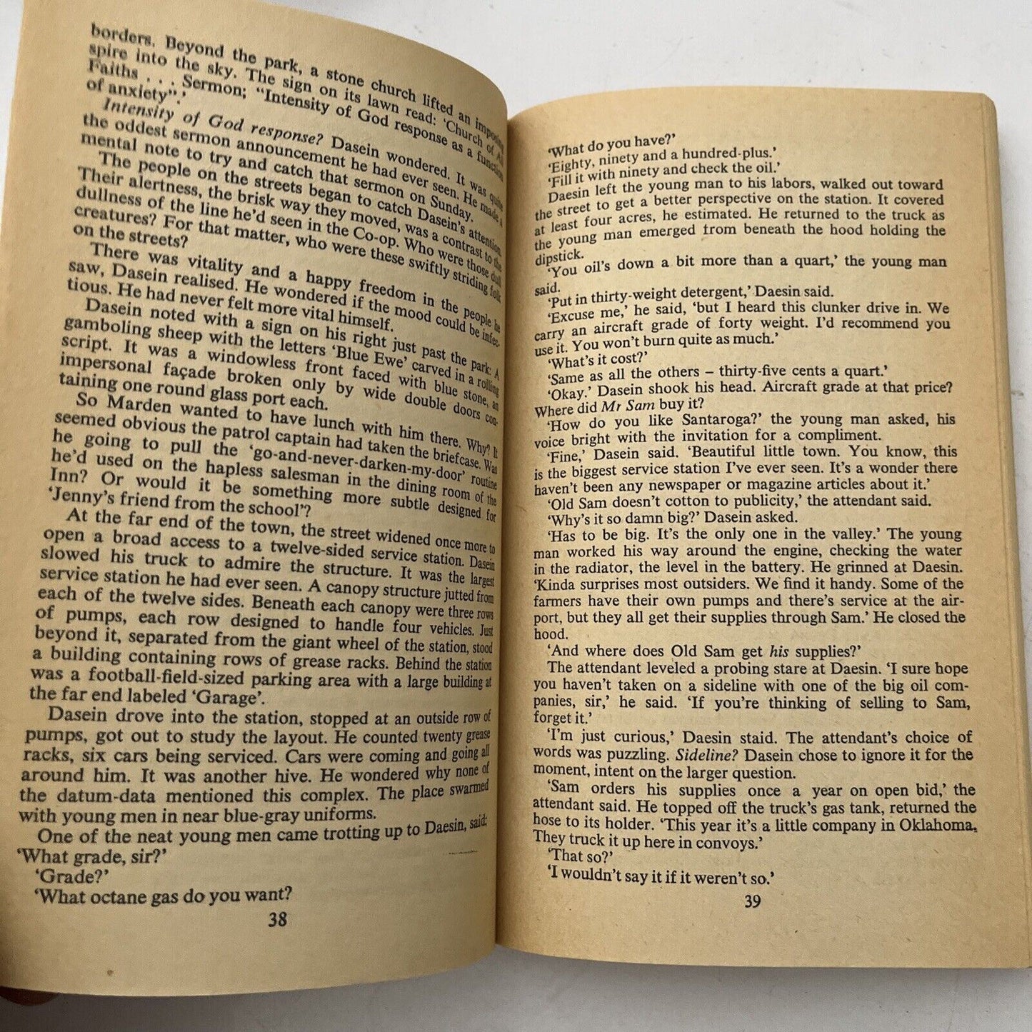 The Santaroga Barrier by Frank Herbert 1971 Novel