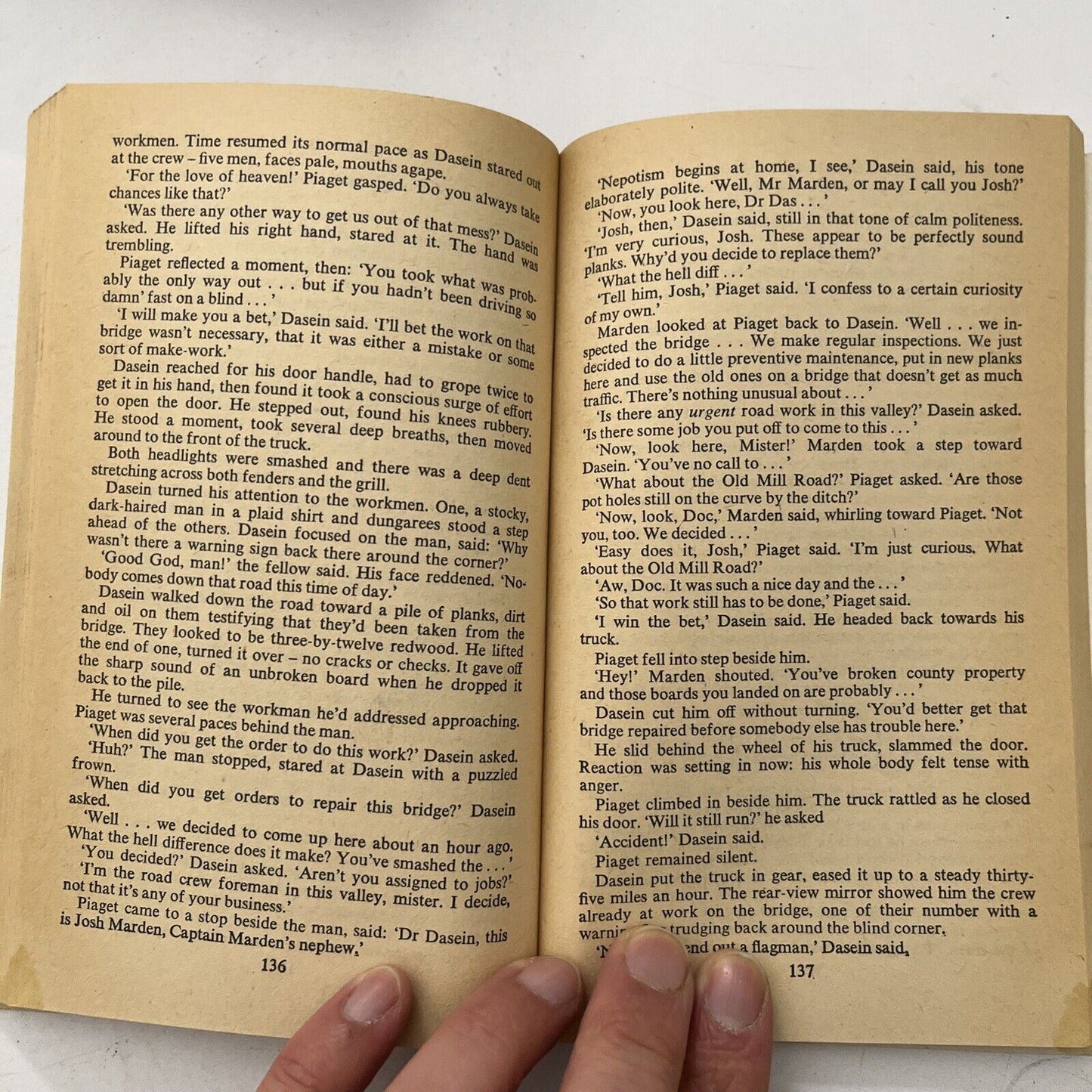 The Santaroga Barrier by Frank Herbert 1971 Novel