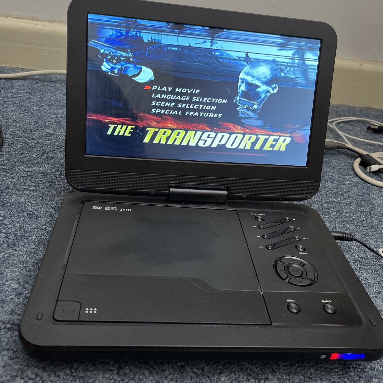 Audiosonic PD1016 Portable DVD Player 10" Screen Retro Unit