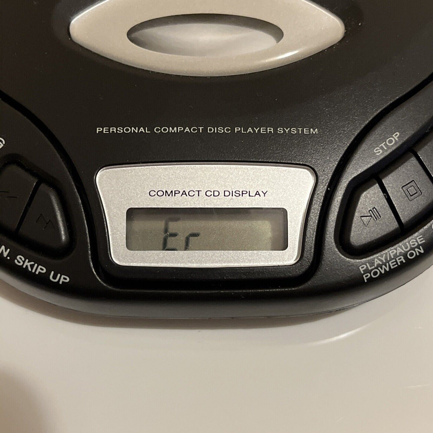 Portable CD Player CD152 *For parts or repair