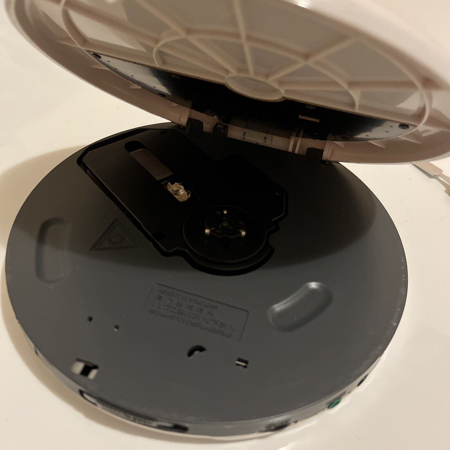 Matric PCD-2008 Portable CD Player *For Parts Or Repair
