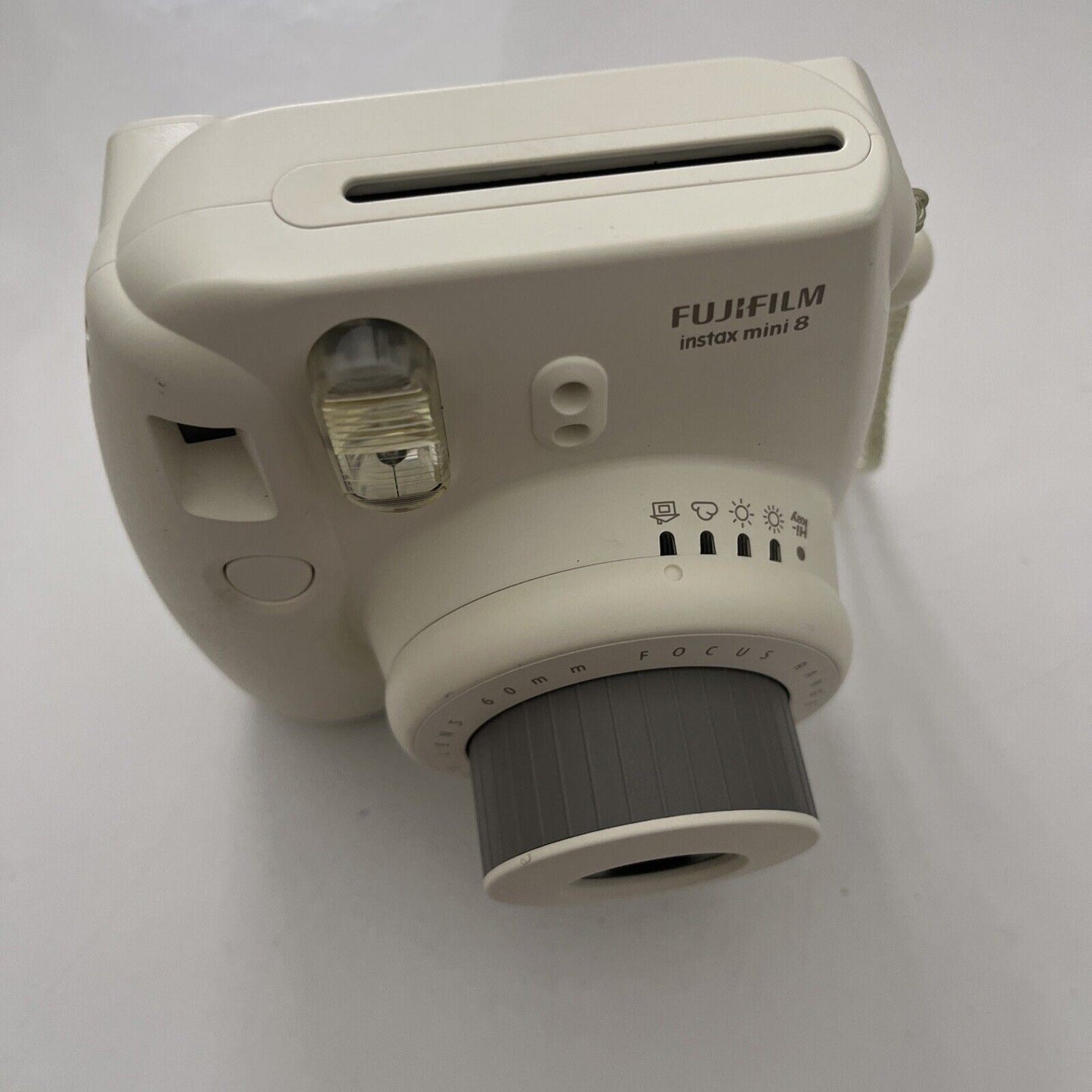 Fujifilm instax mini 8 Camera White - in working order